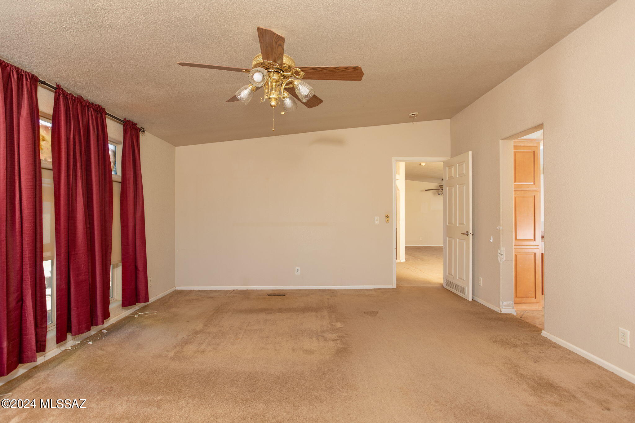 4400 N Sassy Drive