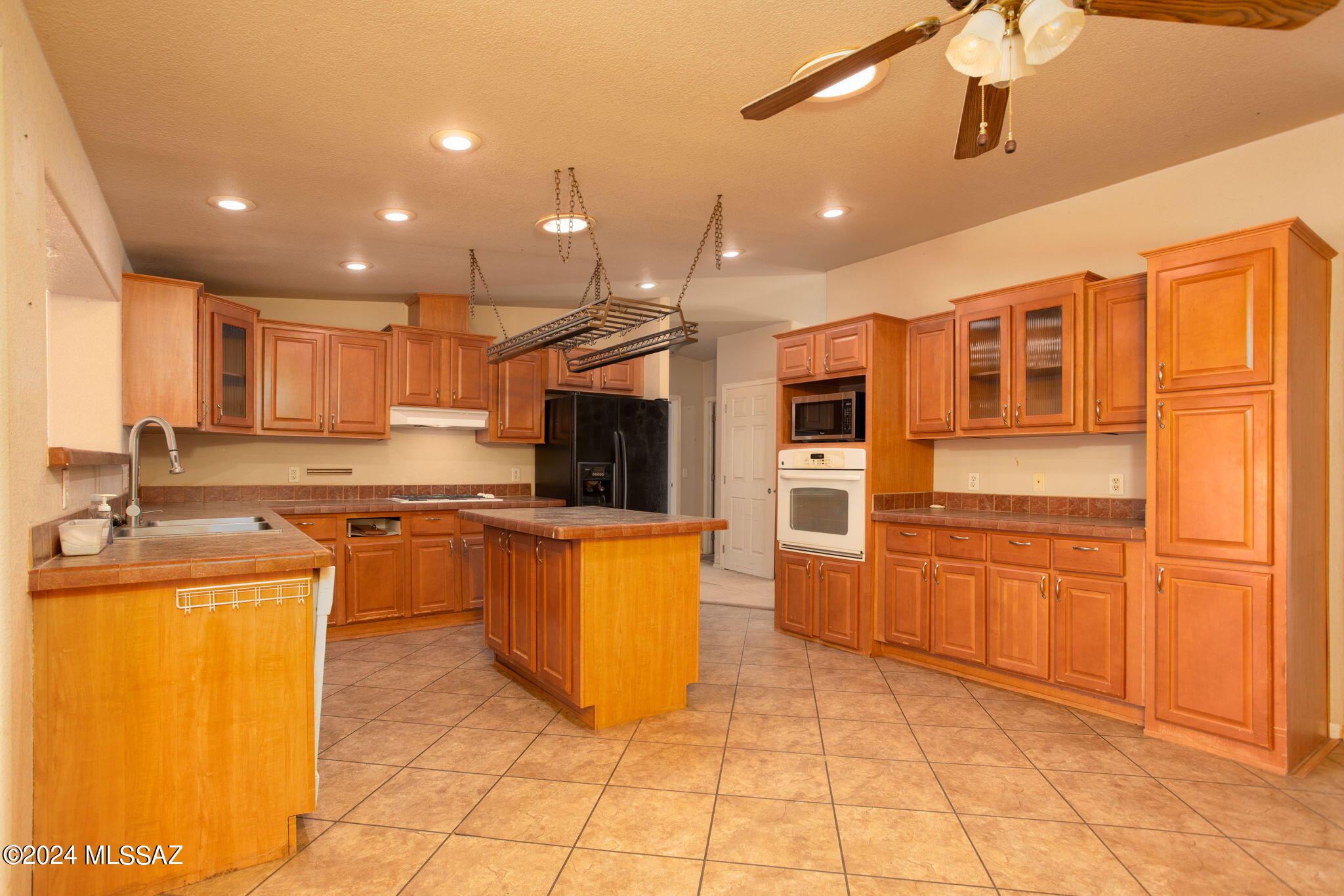 4400 N Sassy Drive