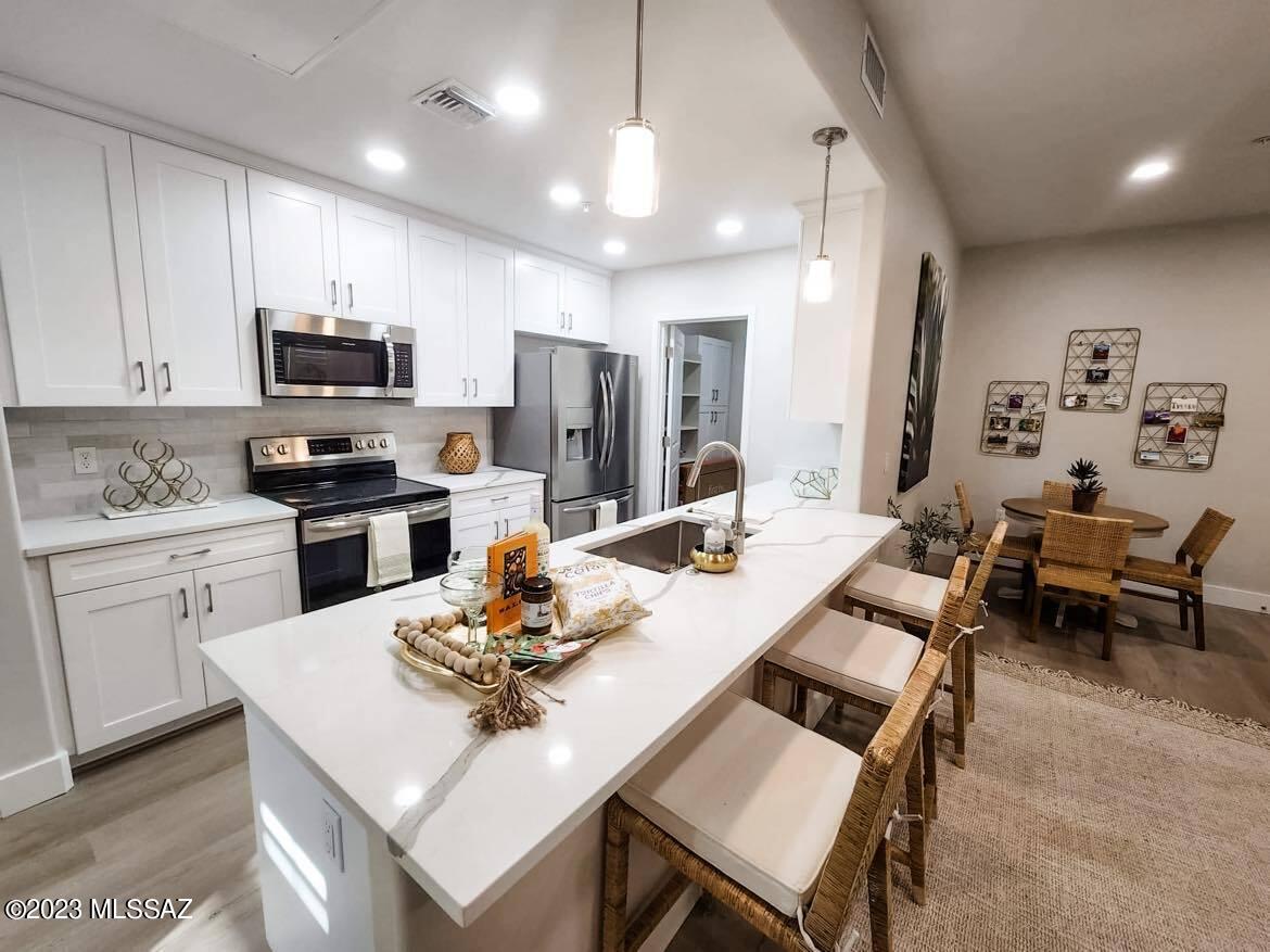 2030 E River Road Unit: 202