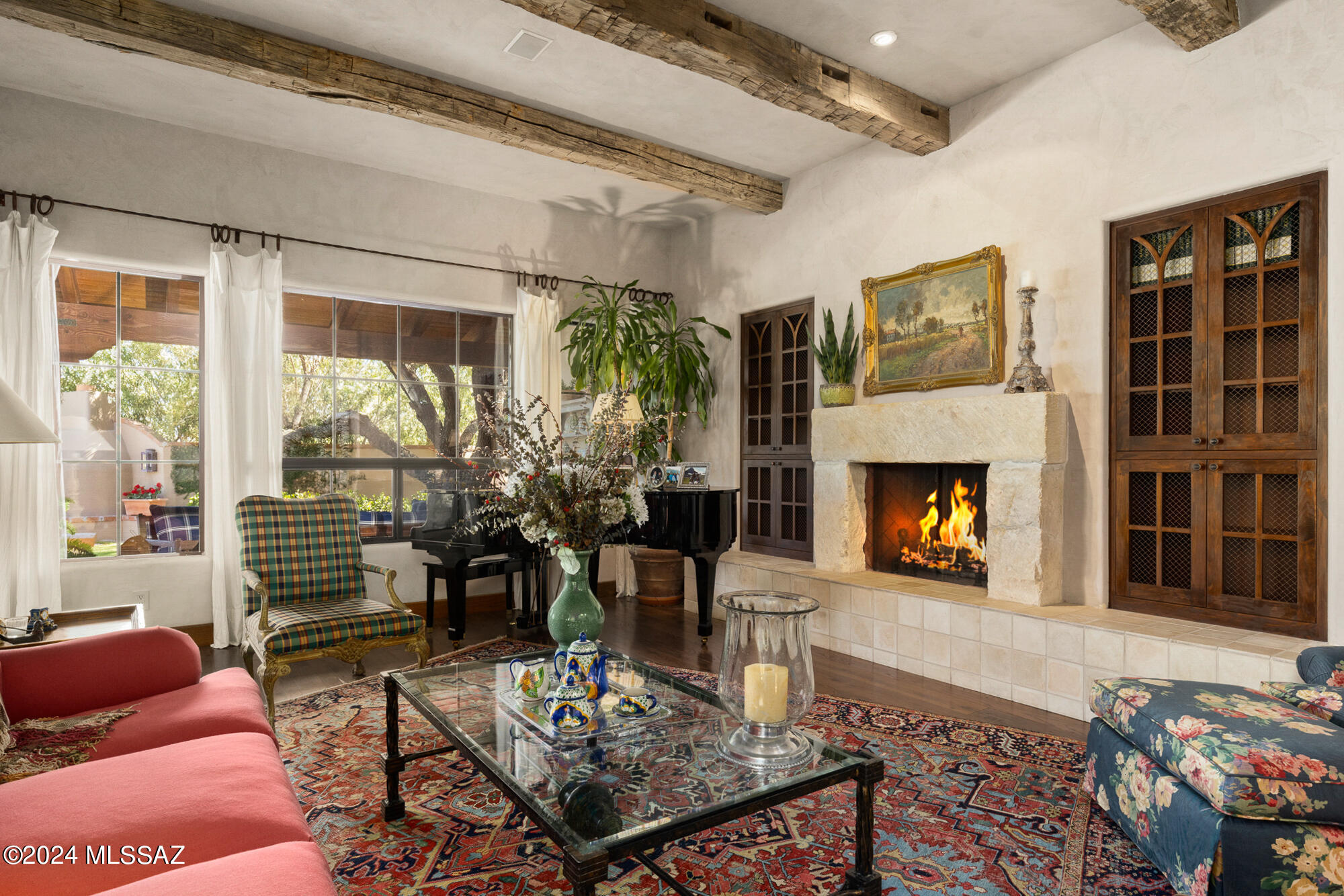 4919 N La Lomita