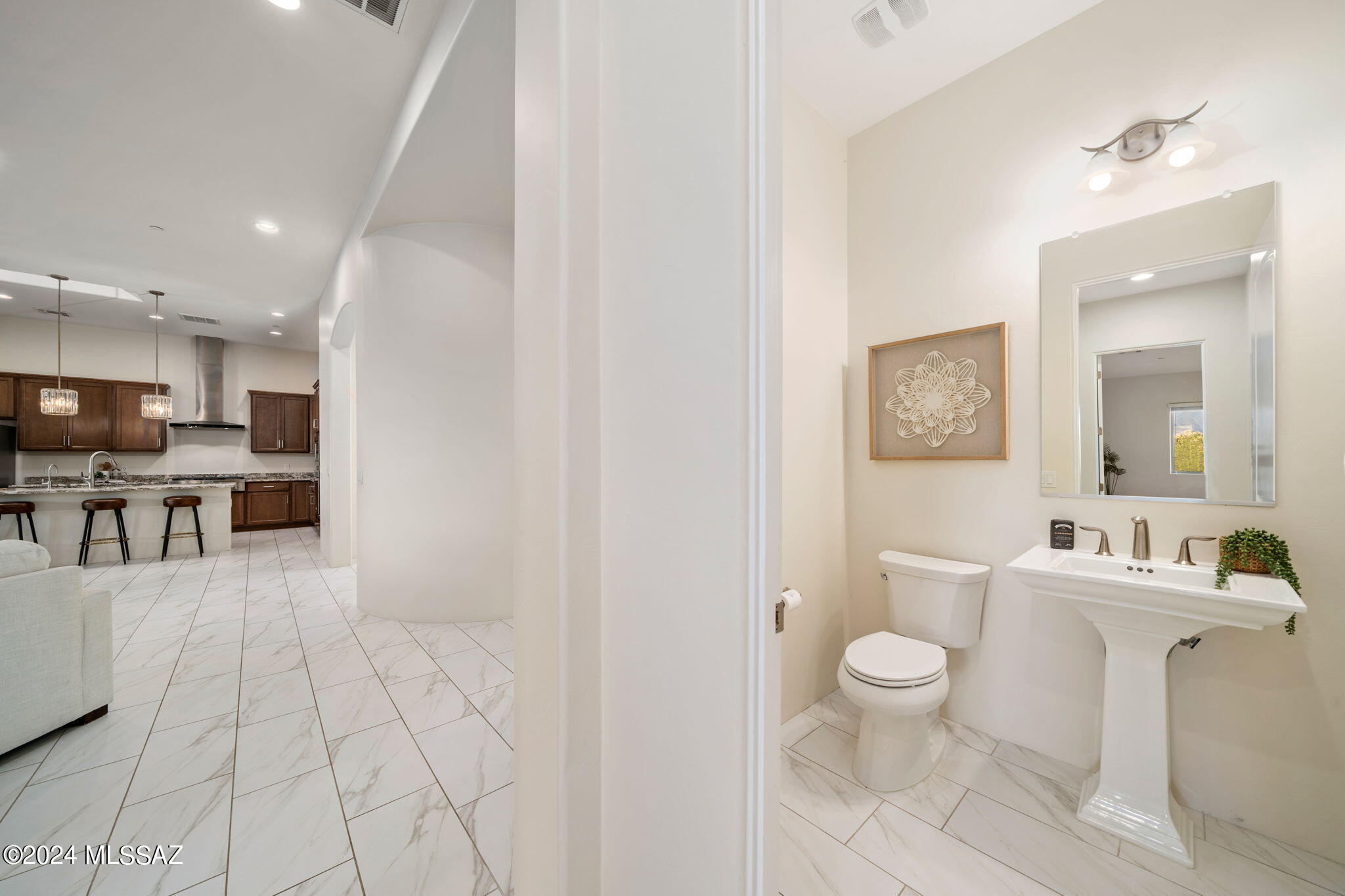 2661 E Old Stone House Trail