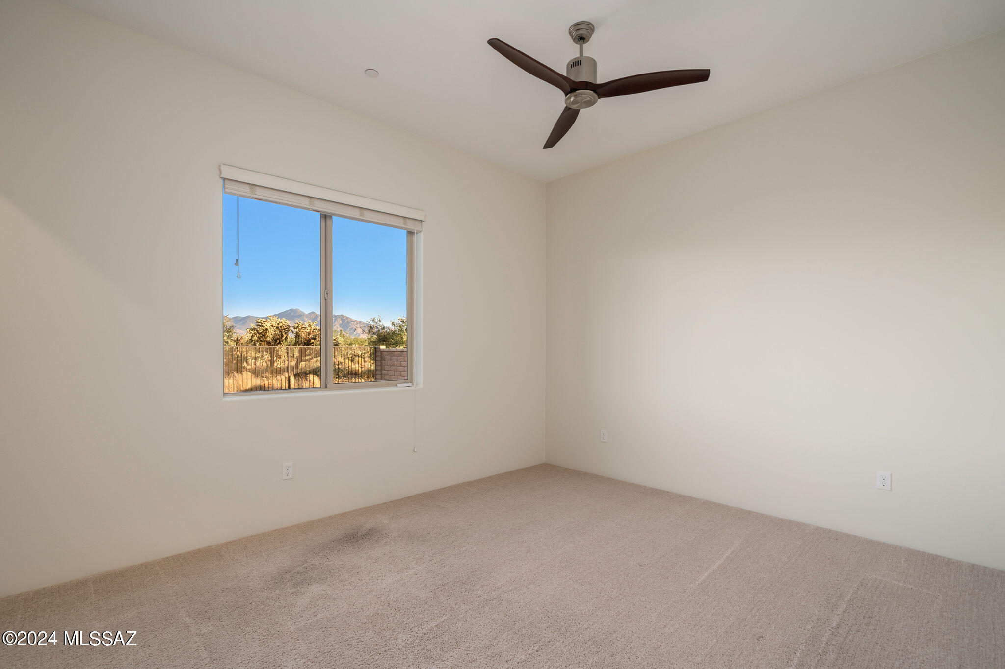 2661 E Old Stone House Trail