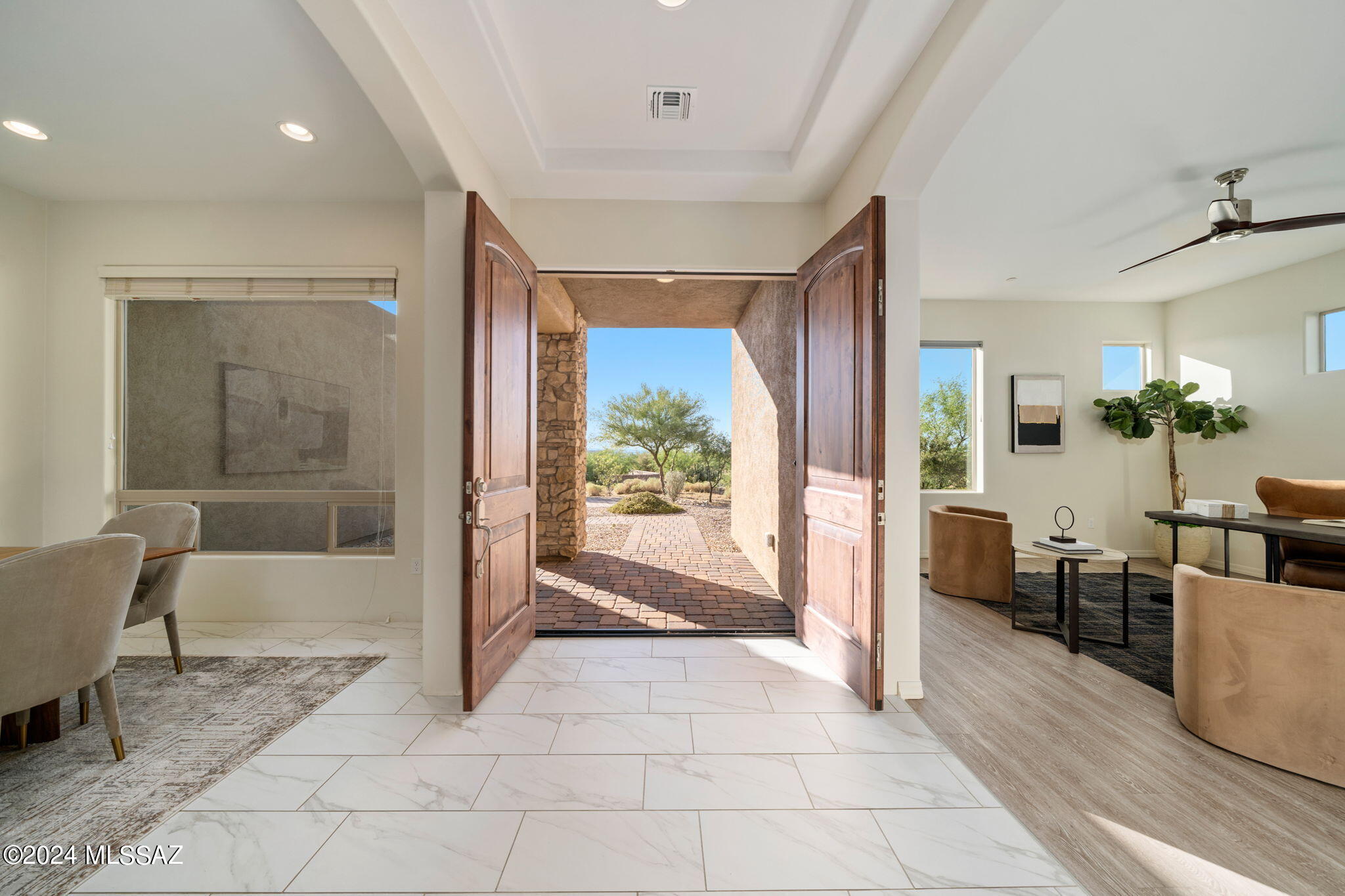 2661 E Old Stone House Trail
