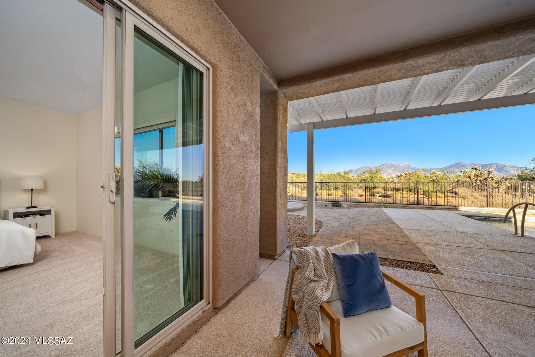 2661 E Old Stone House Trail