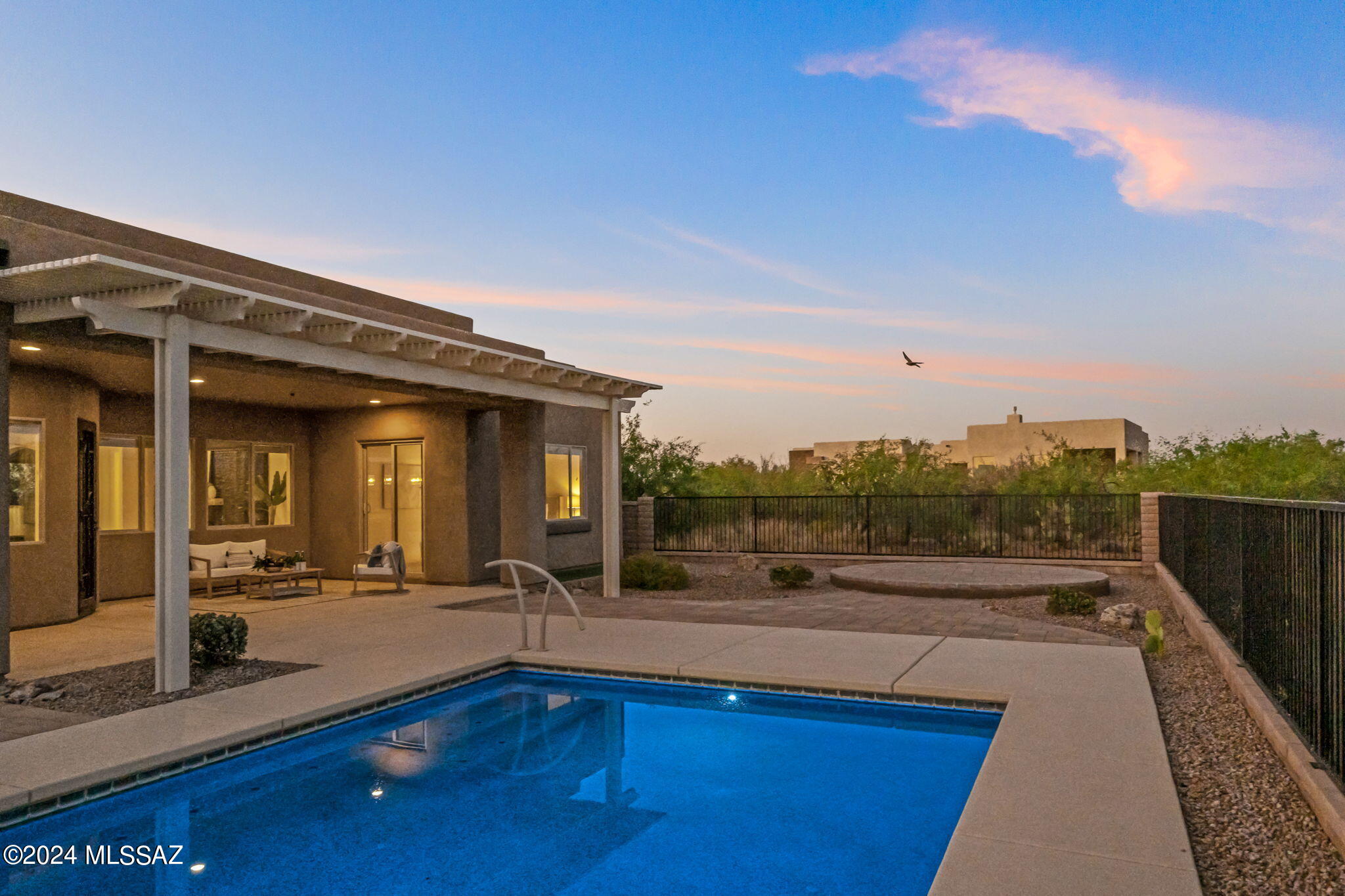 2661 E Old Stone House Trail