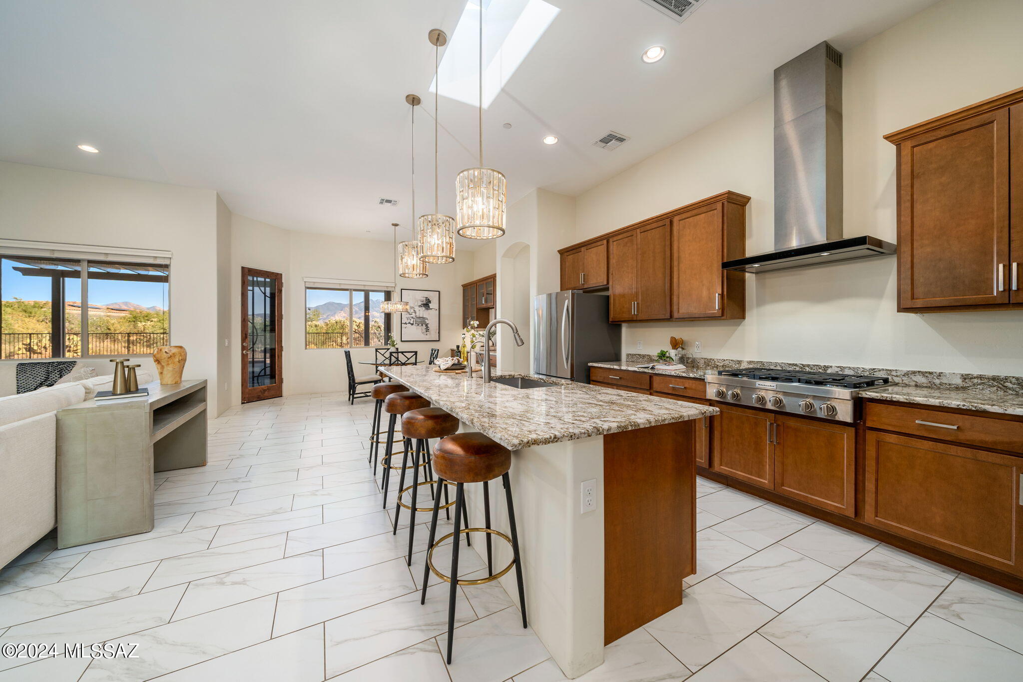 2661 E Old Stone House Trail