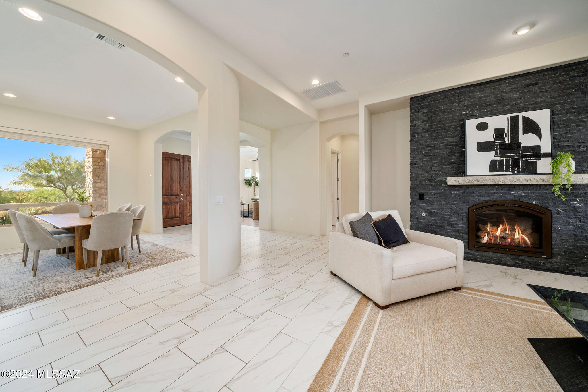 2661 E Old Stone House Trail