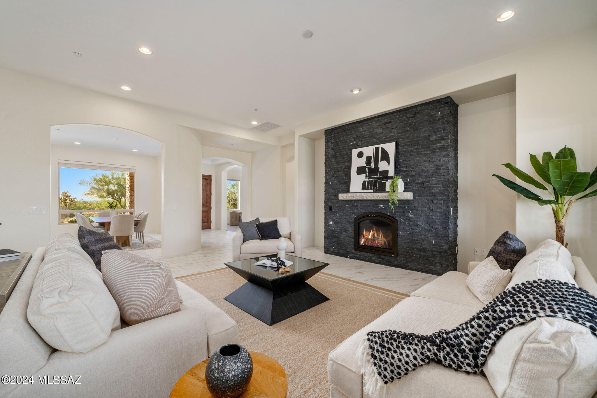 2661 E Old Stone House Trail
