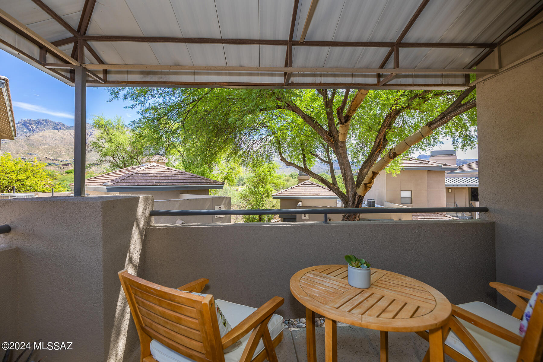 5800 N Kolb Road 7239