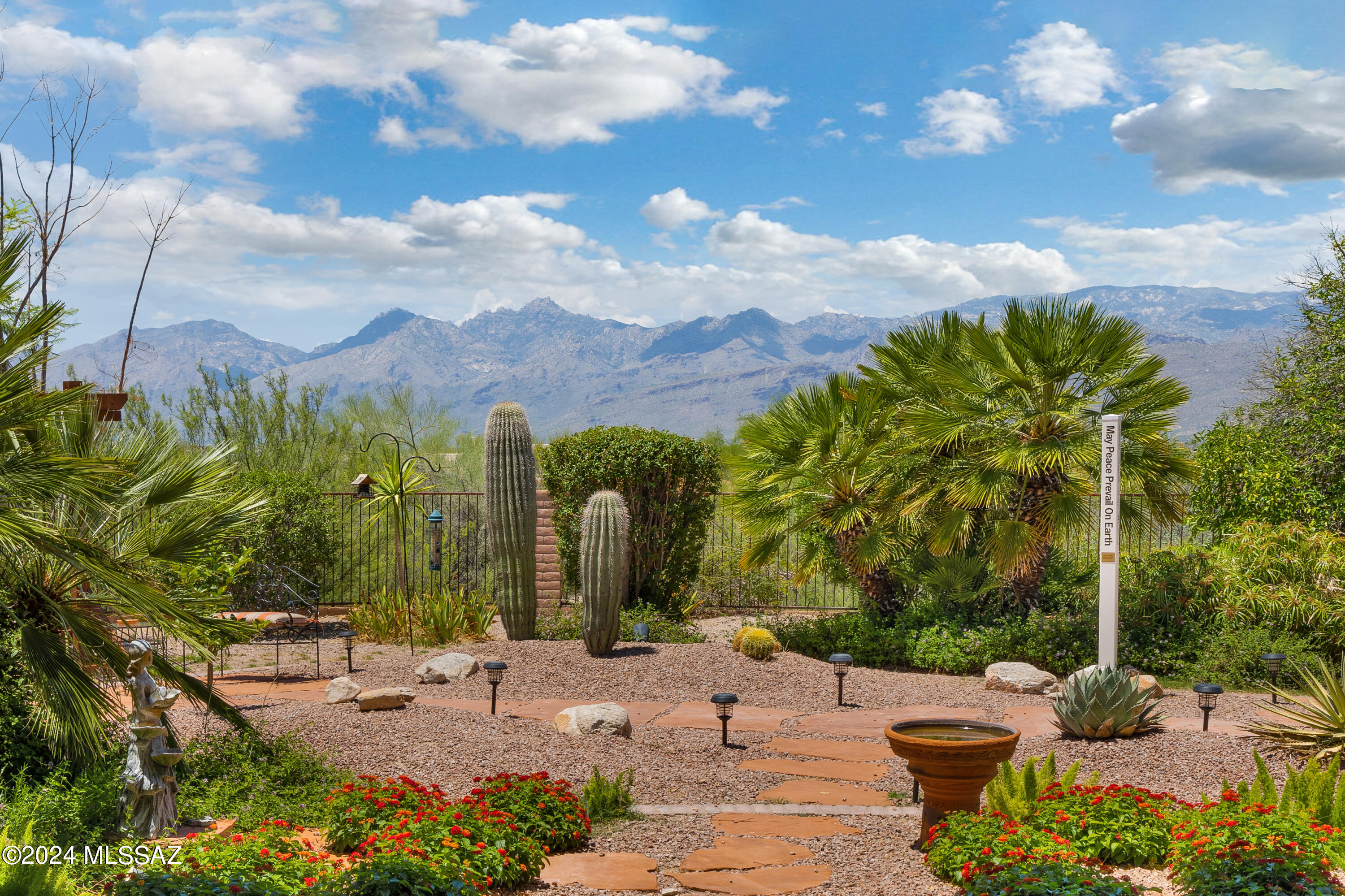 649 N Arizona Estates Loop