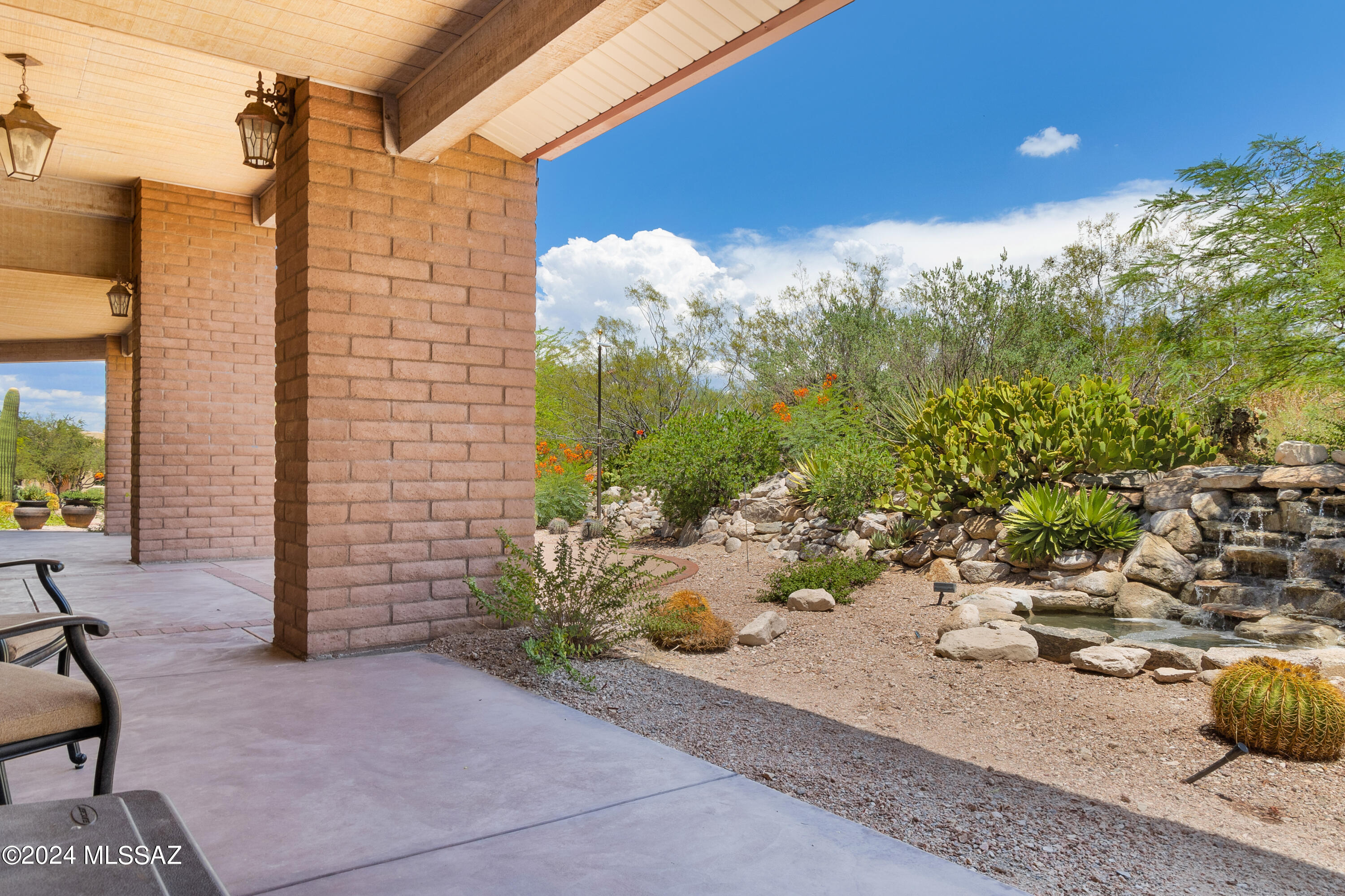 649 N Arizona Estates Loop