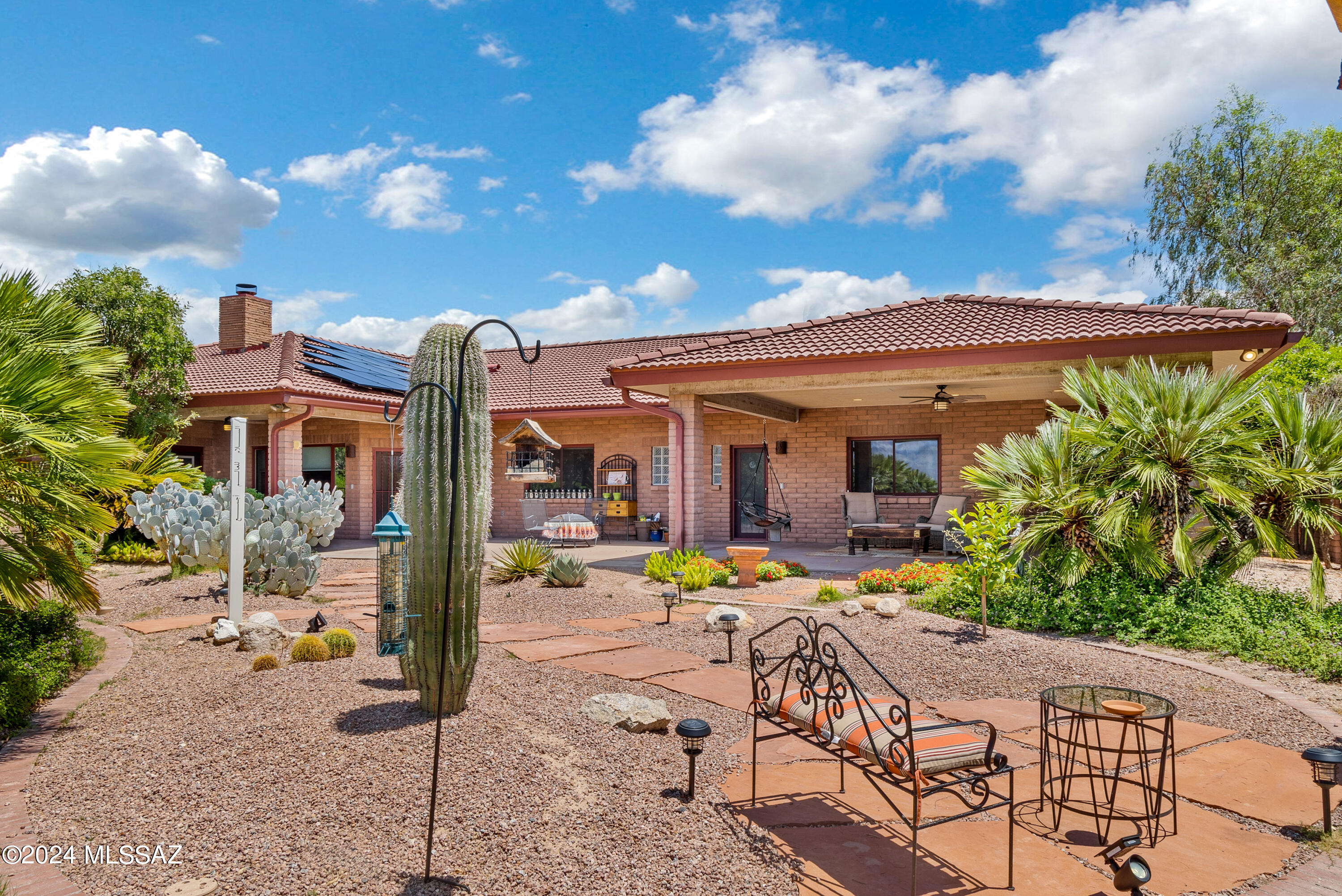 649 N Arizona Estates Loop
