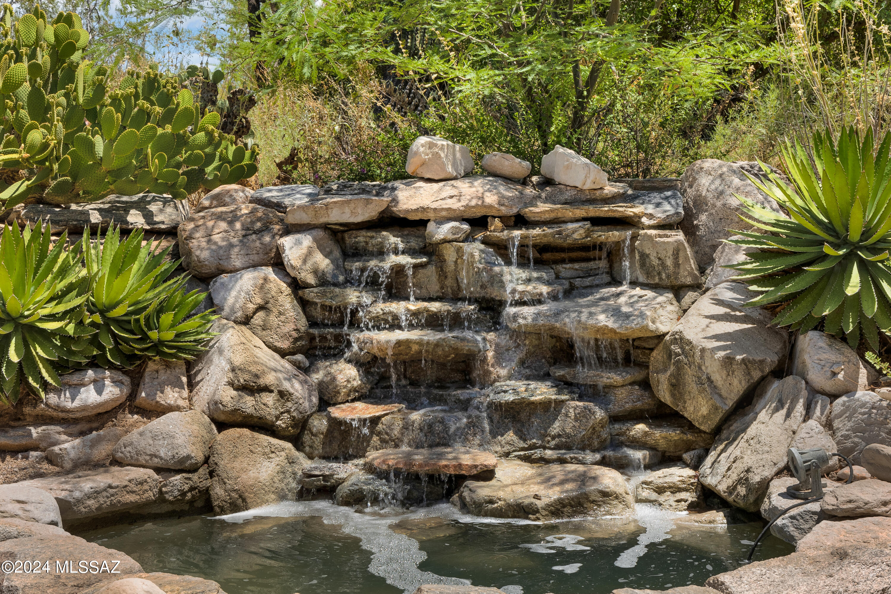 649 N Arizona Estates Loop