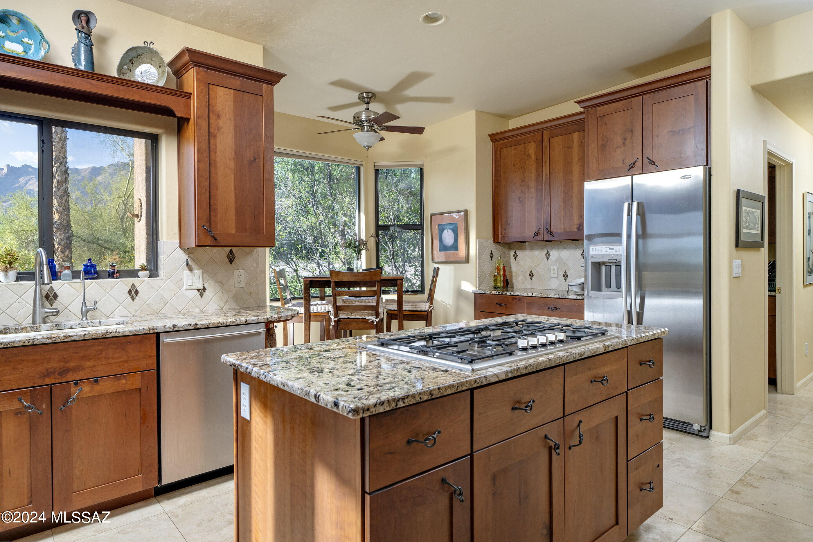 5471 N Paseo Pescado