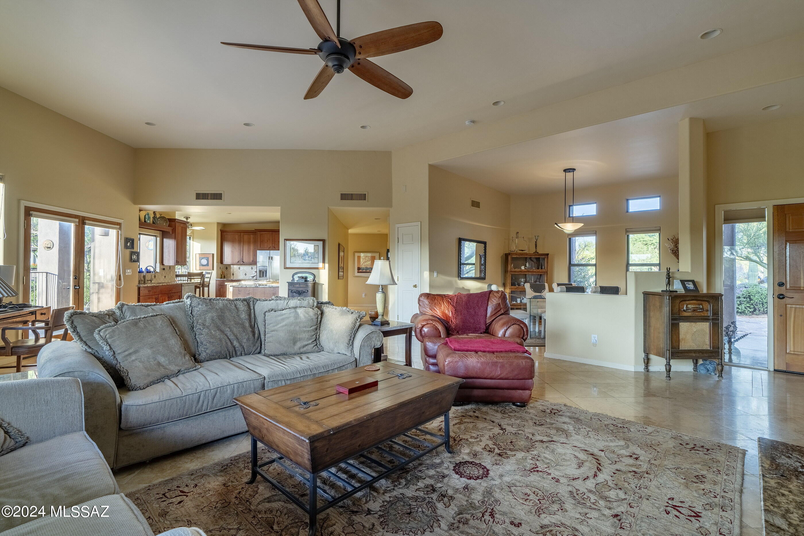 5471 N Paseo Pescado
