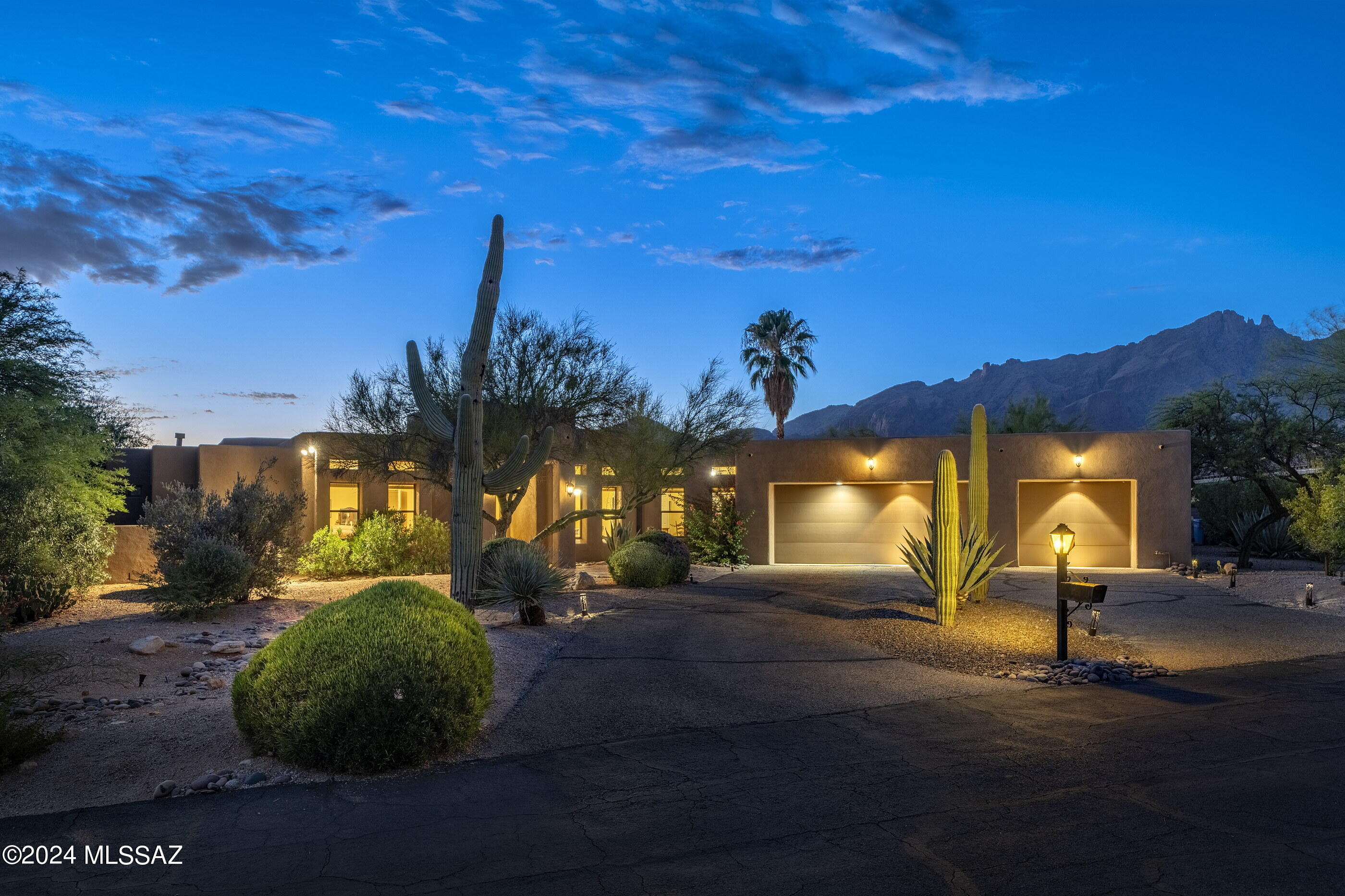 5471 N Paseo Pescado