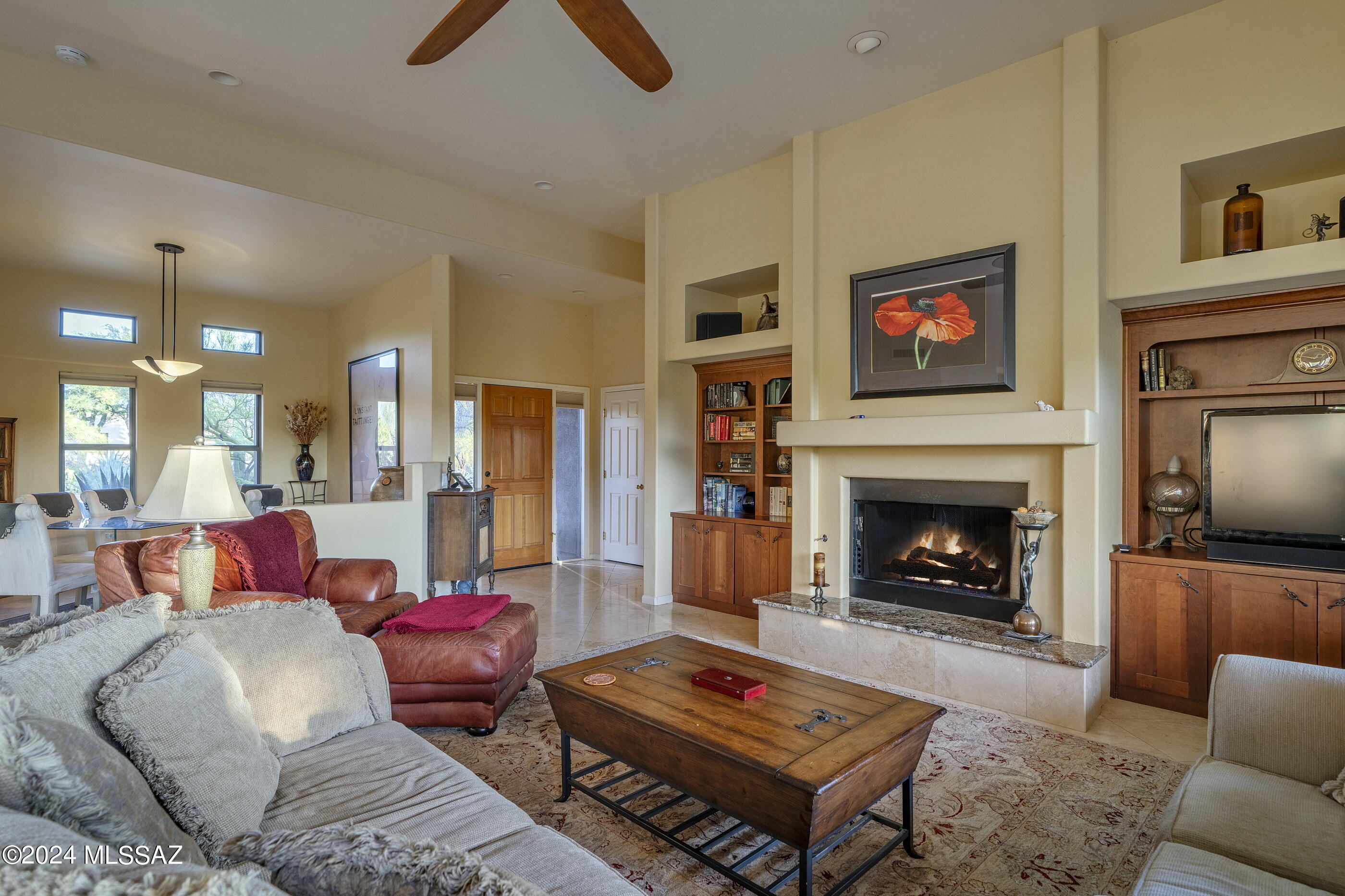 5471 N Paseo Pescado