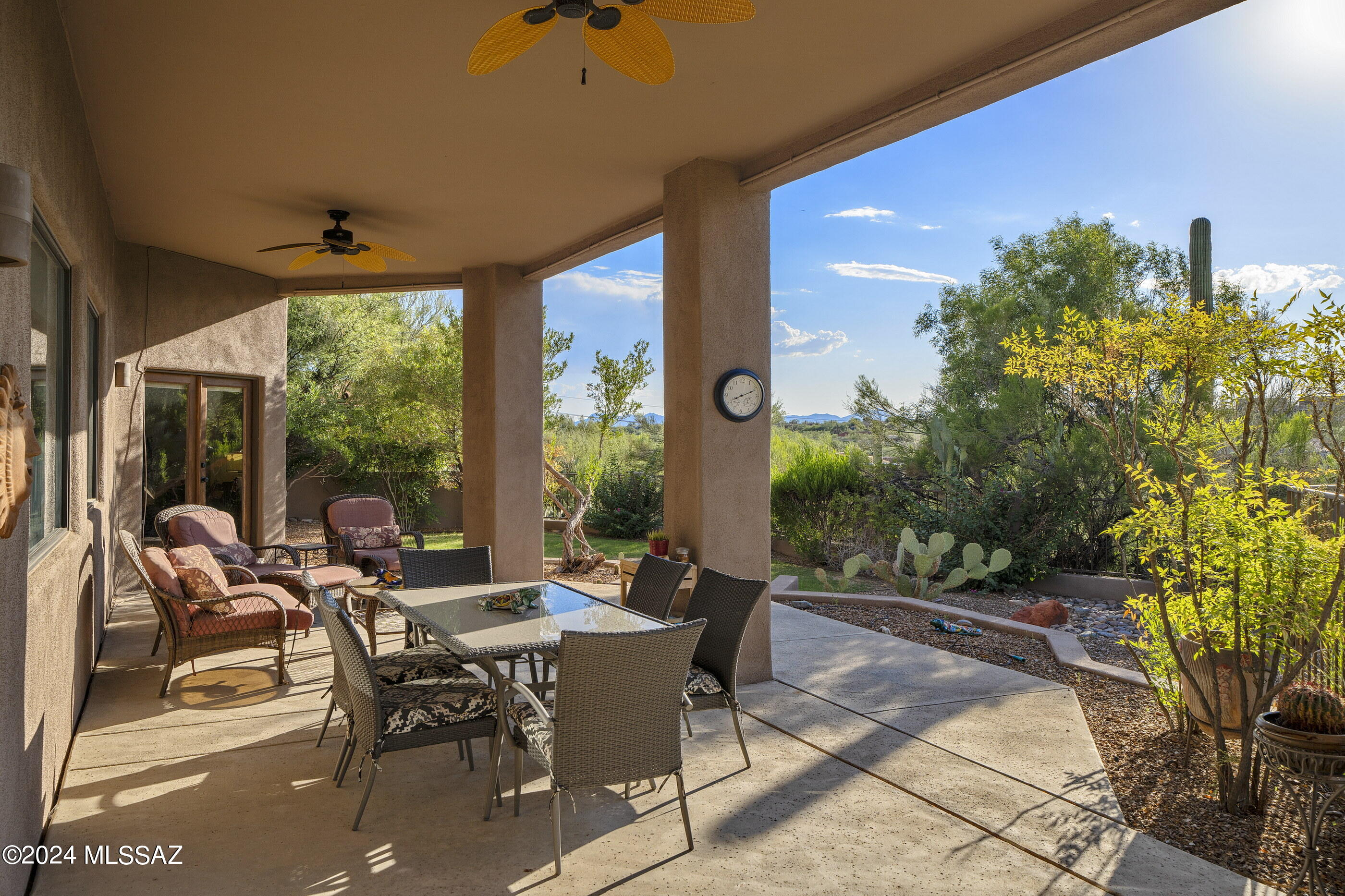 5471 N Paseo Pescado