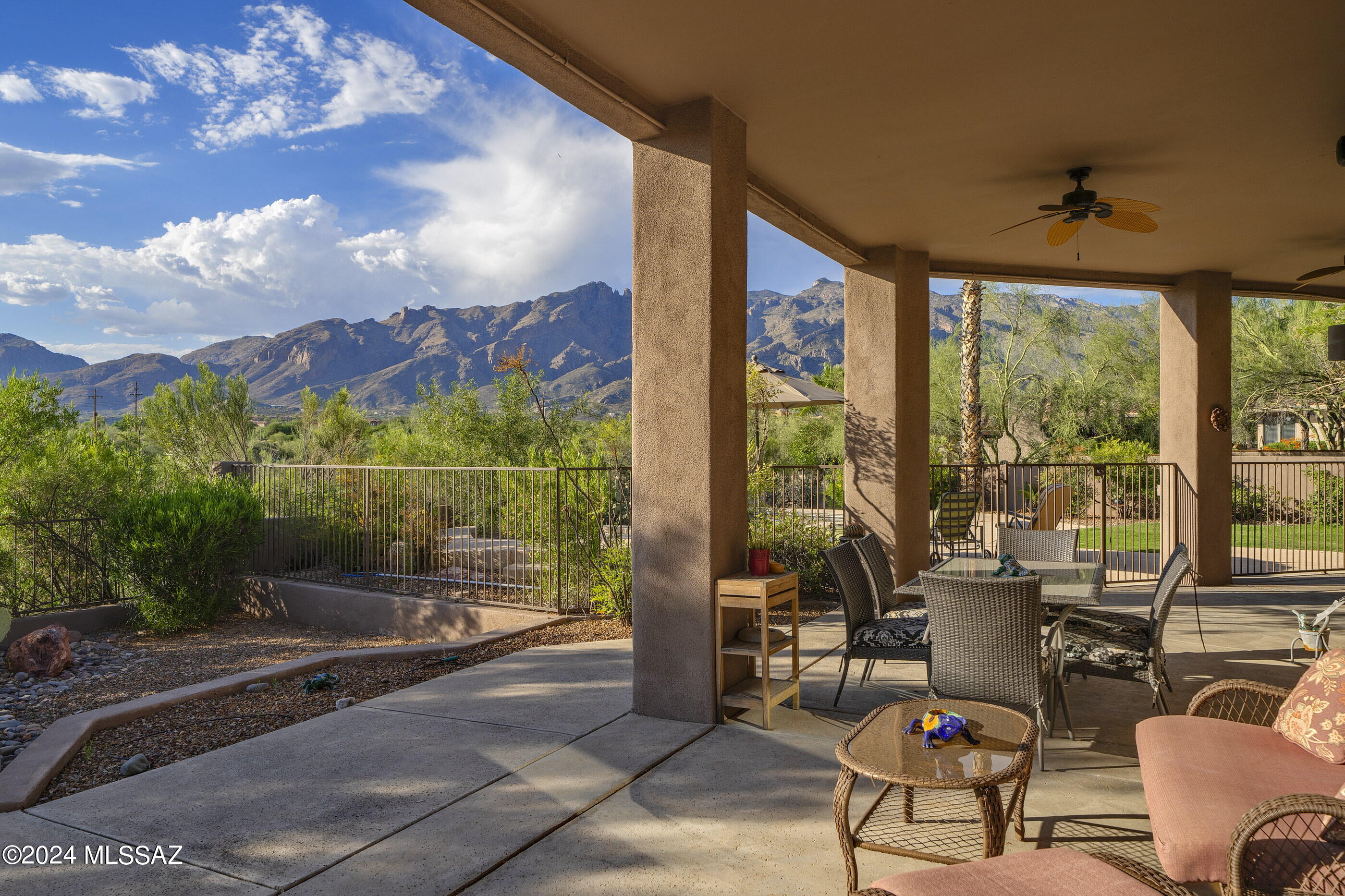 5471 N Paseo Pescado