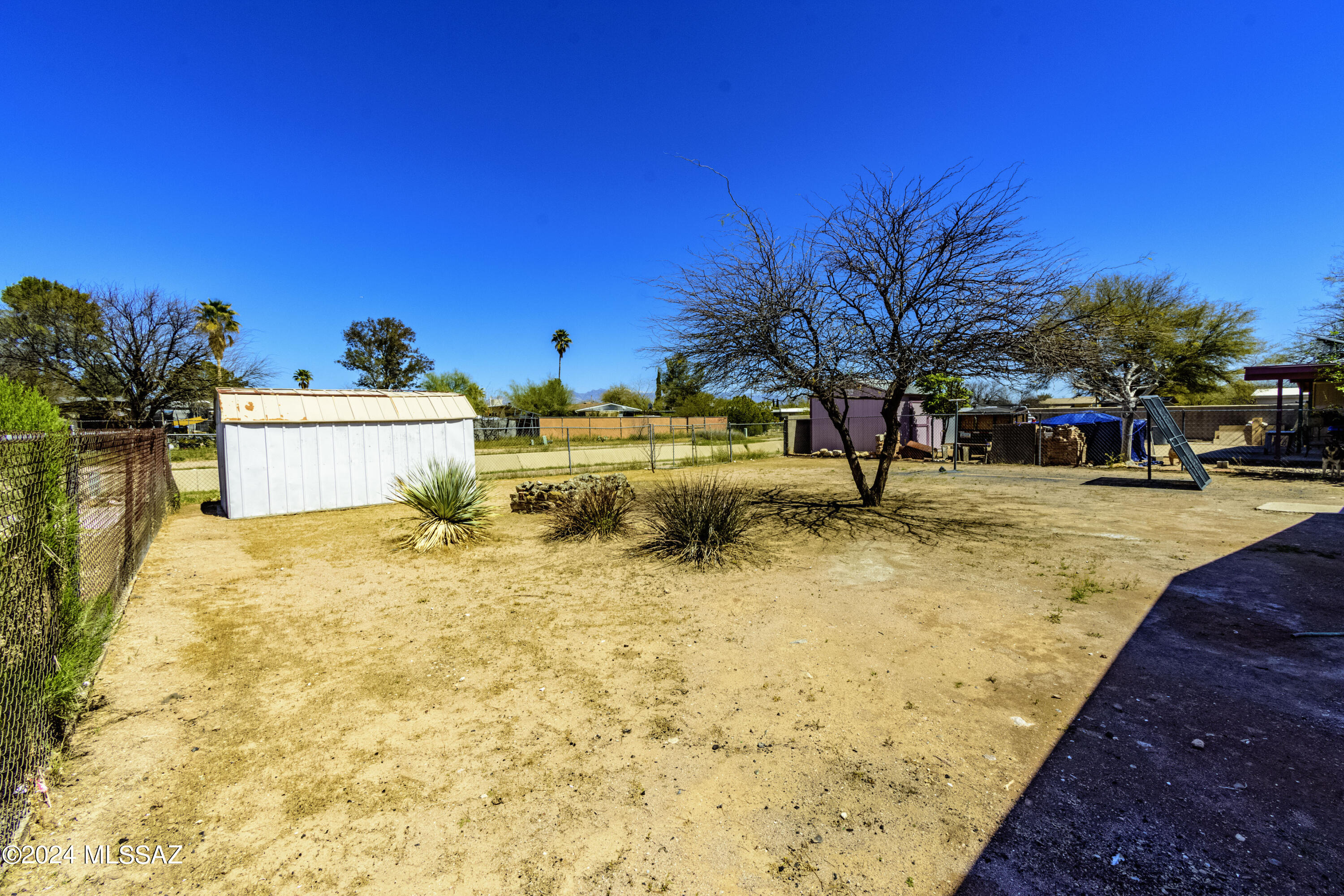 2948 W Maxine Circle