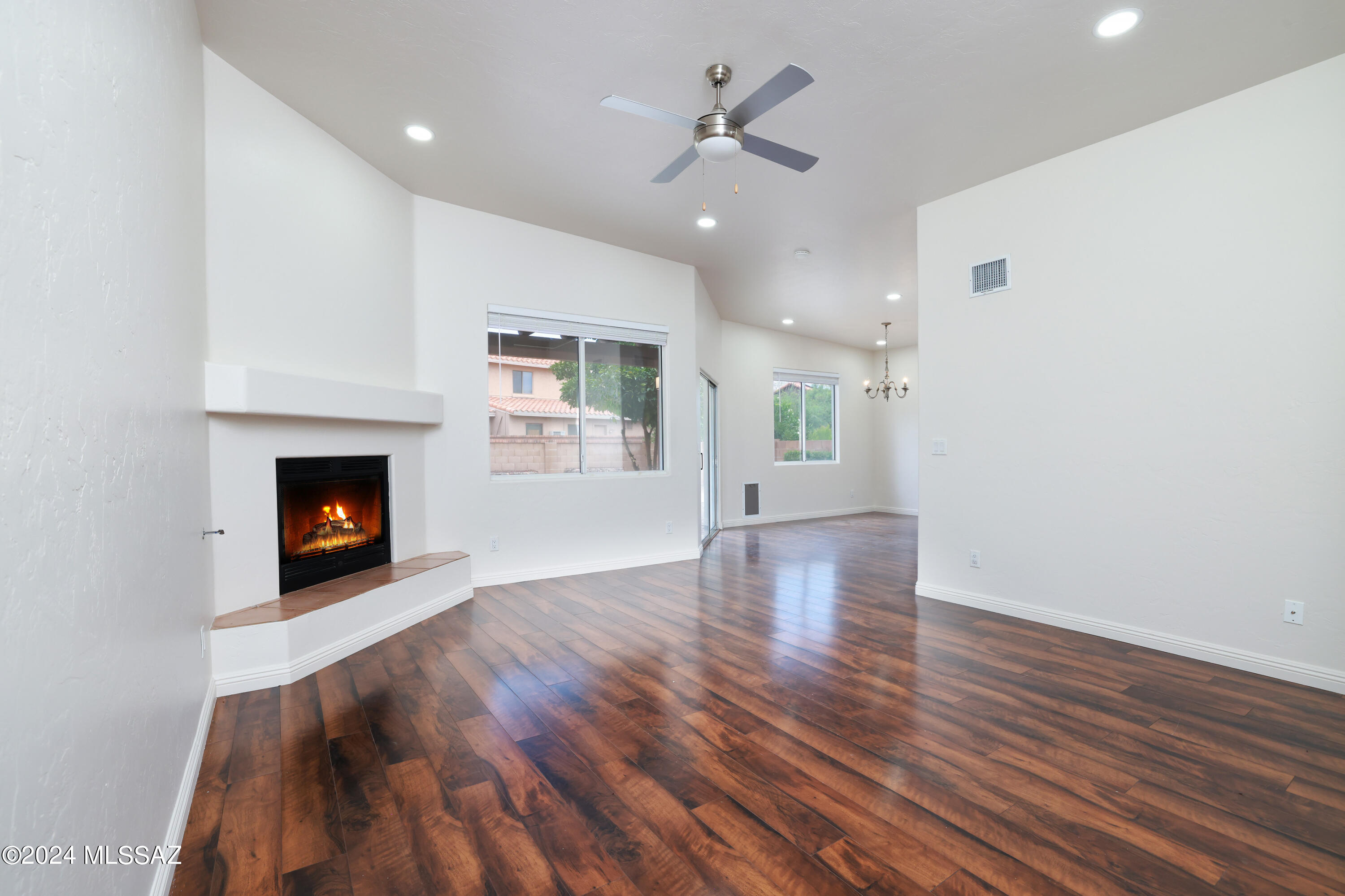 10192 N Tarheel Place