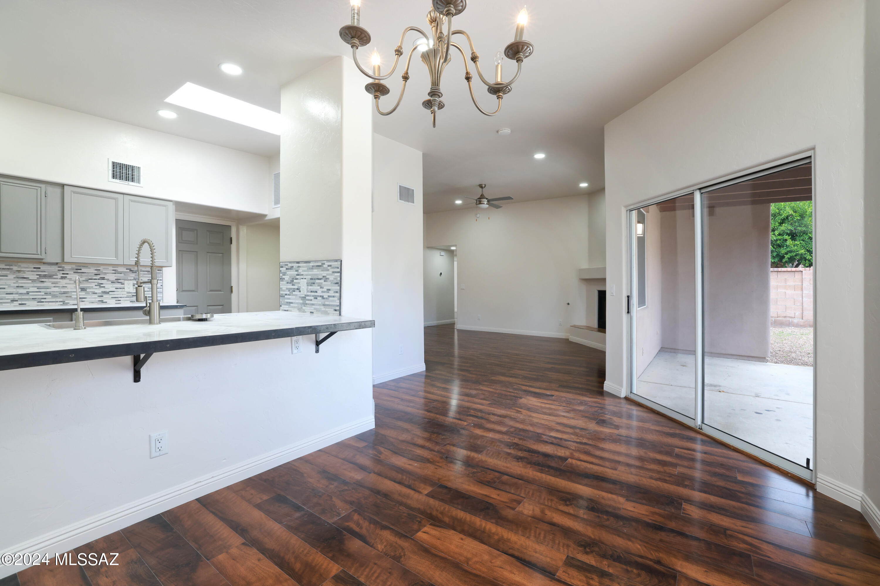 10192 N Tarheel Place