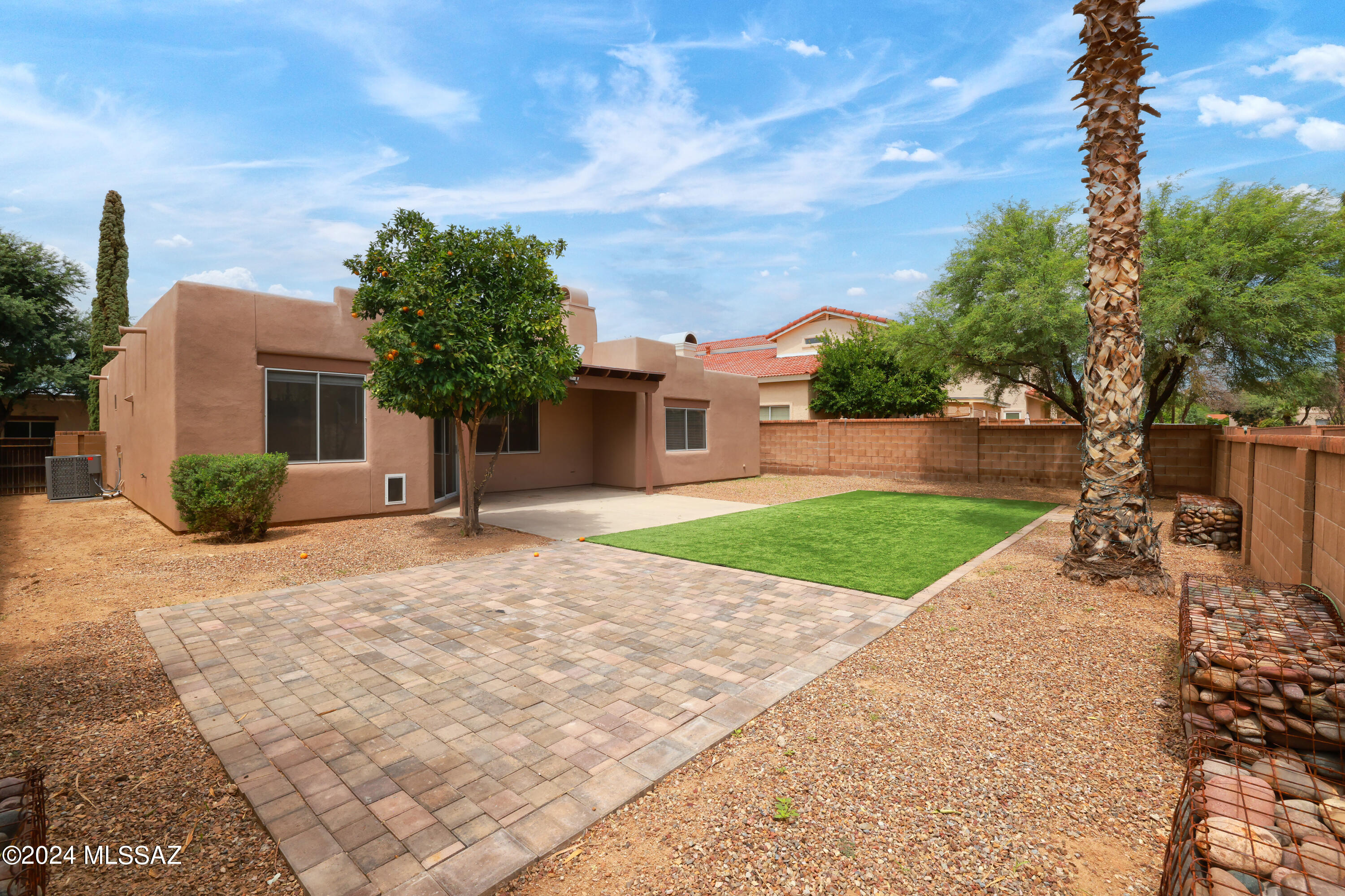 10192 N Tarheel Place