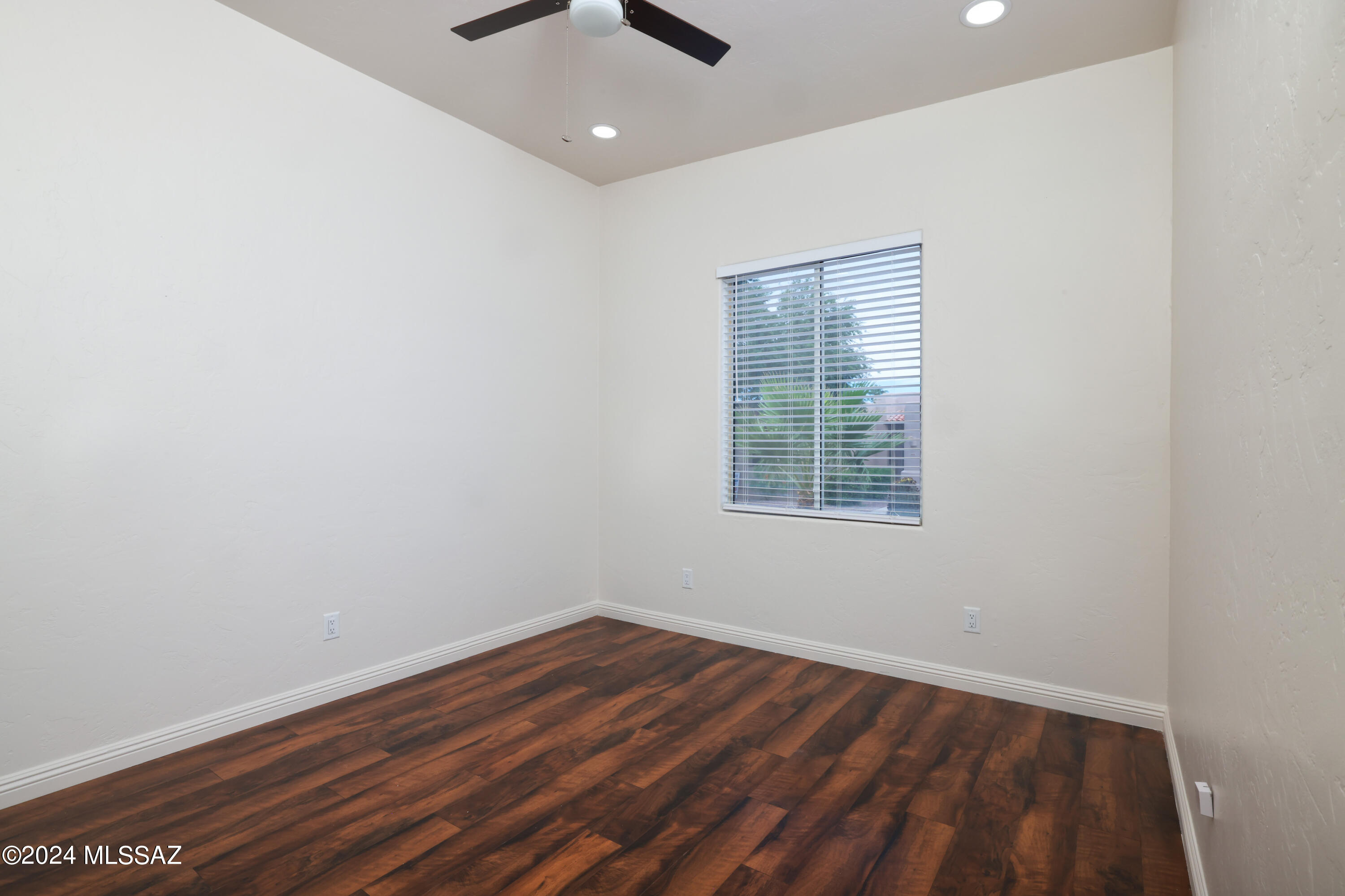 10192 N Tarheel Place