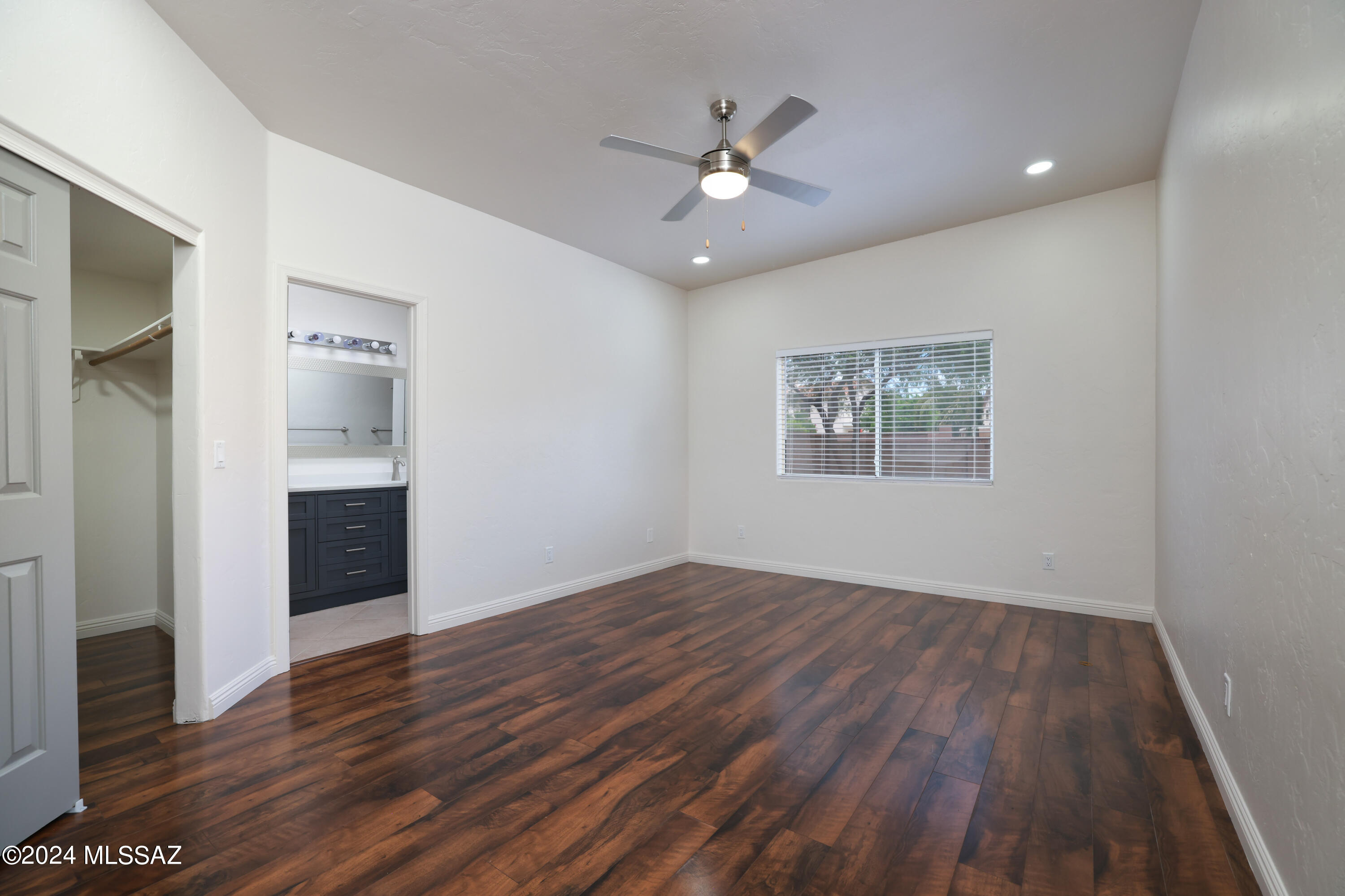 10192 N Tarheel Place