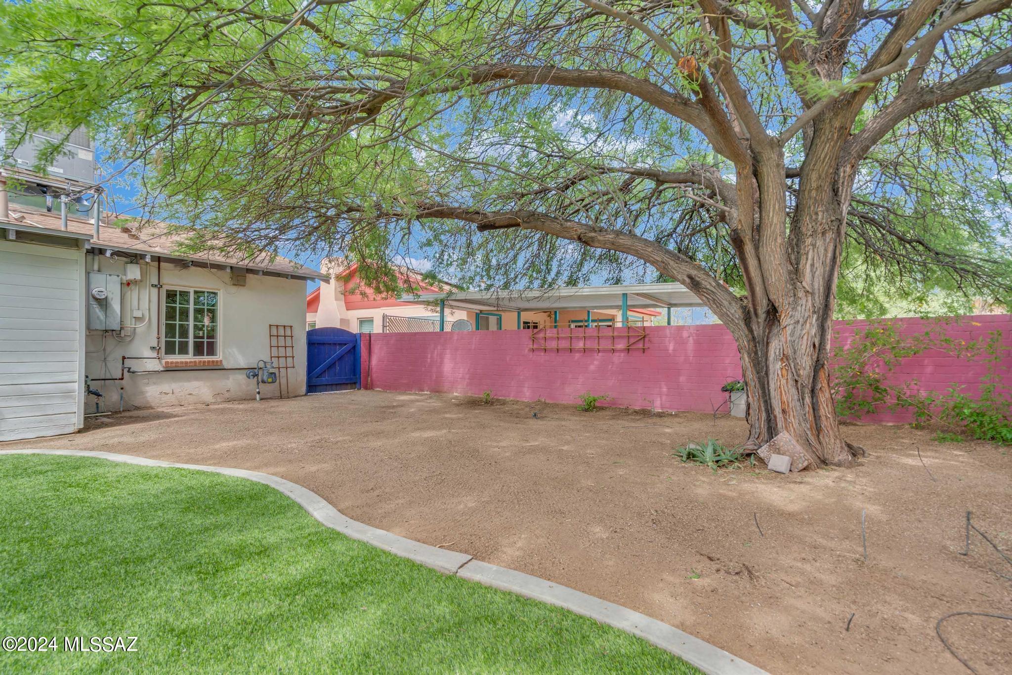 2920 E Cushman Drive