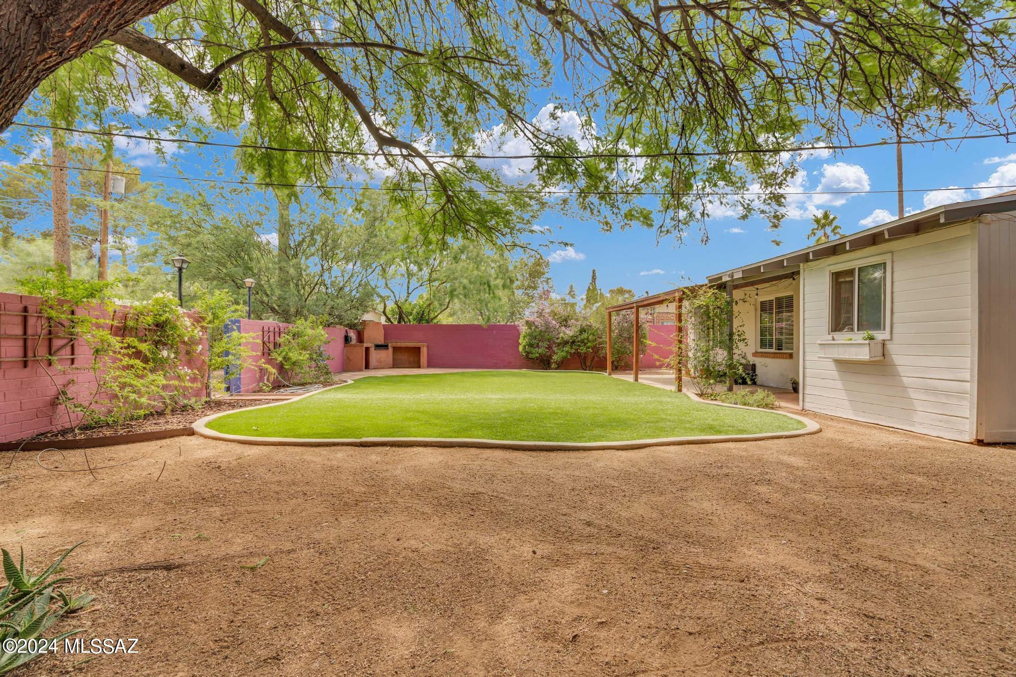 2920 E Cushman Drive