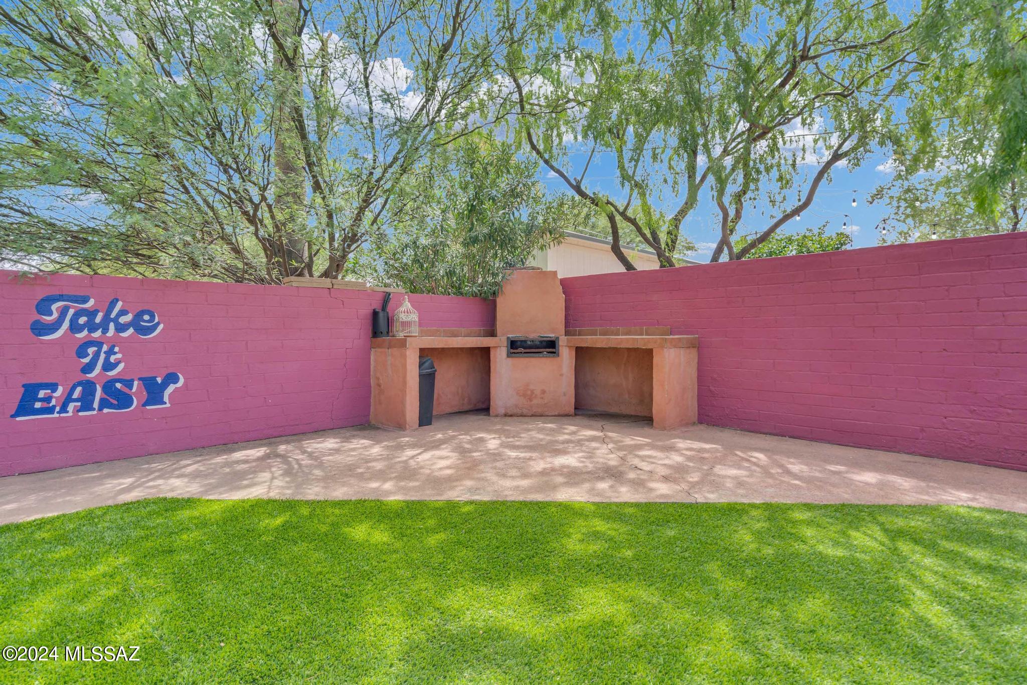 2920 E Cushman Drive