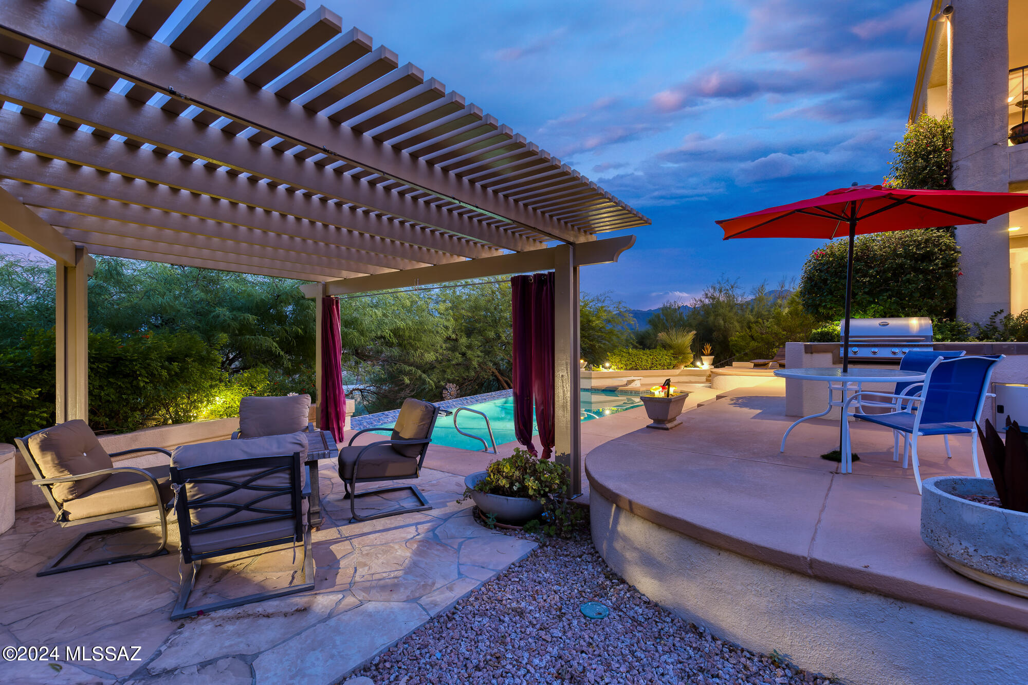 5135 W Paseo Del Campo