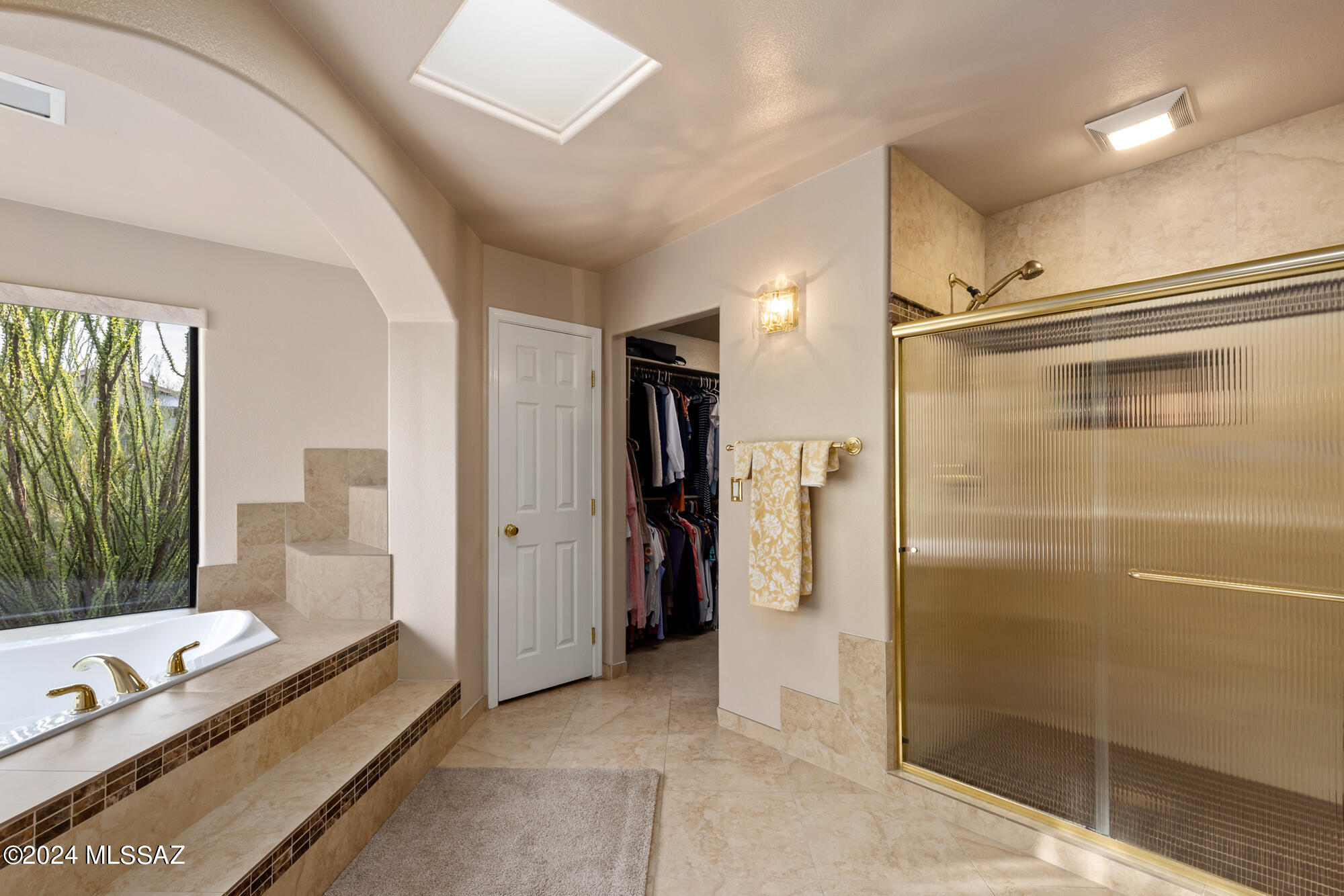 5135 W Paseo Del Campo