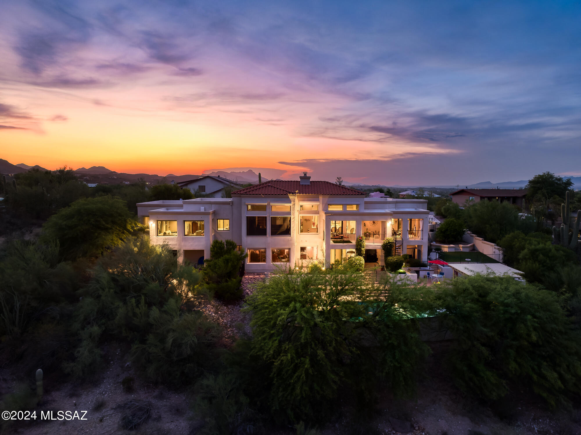 5135 W Paseo Del Campo