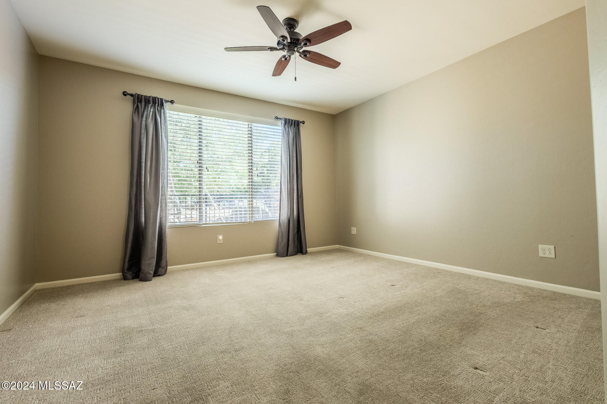 874 N Turquoise Vista Drive