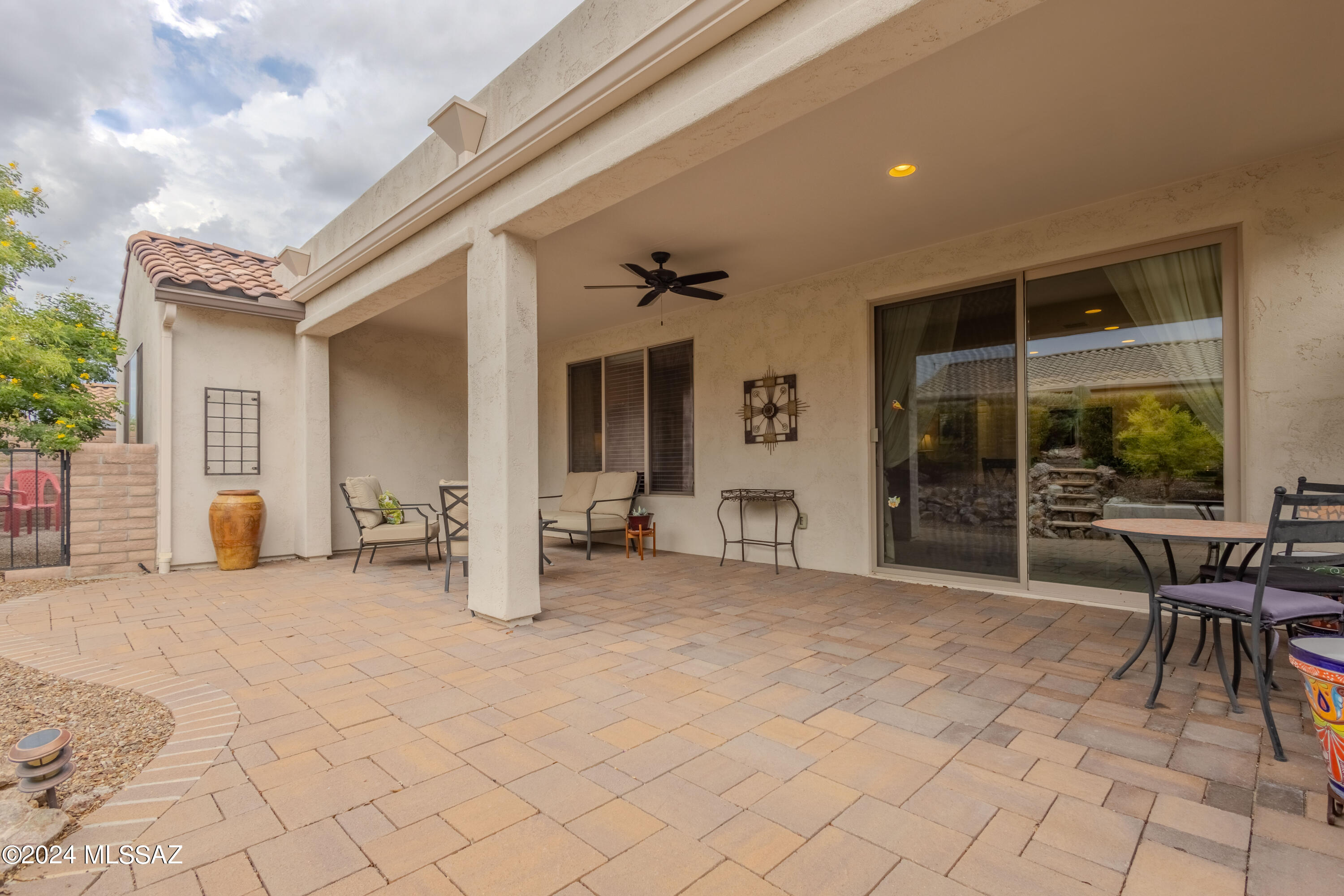 874 N Turquoise Vista Drive
