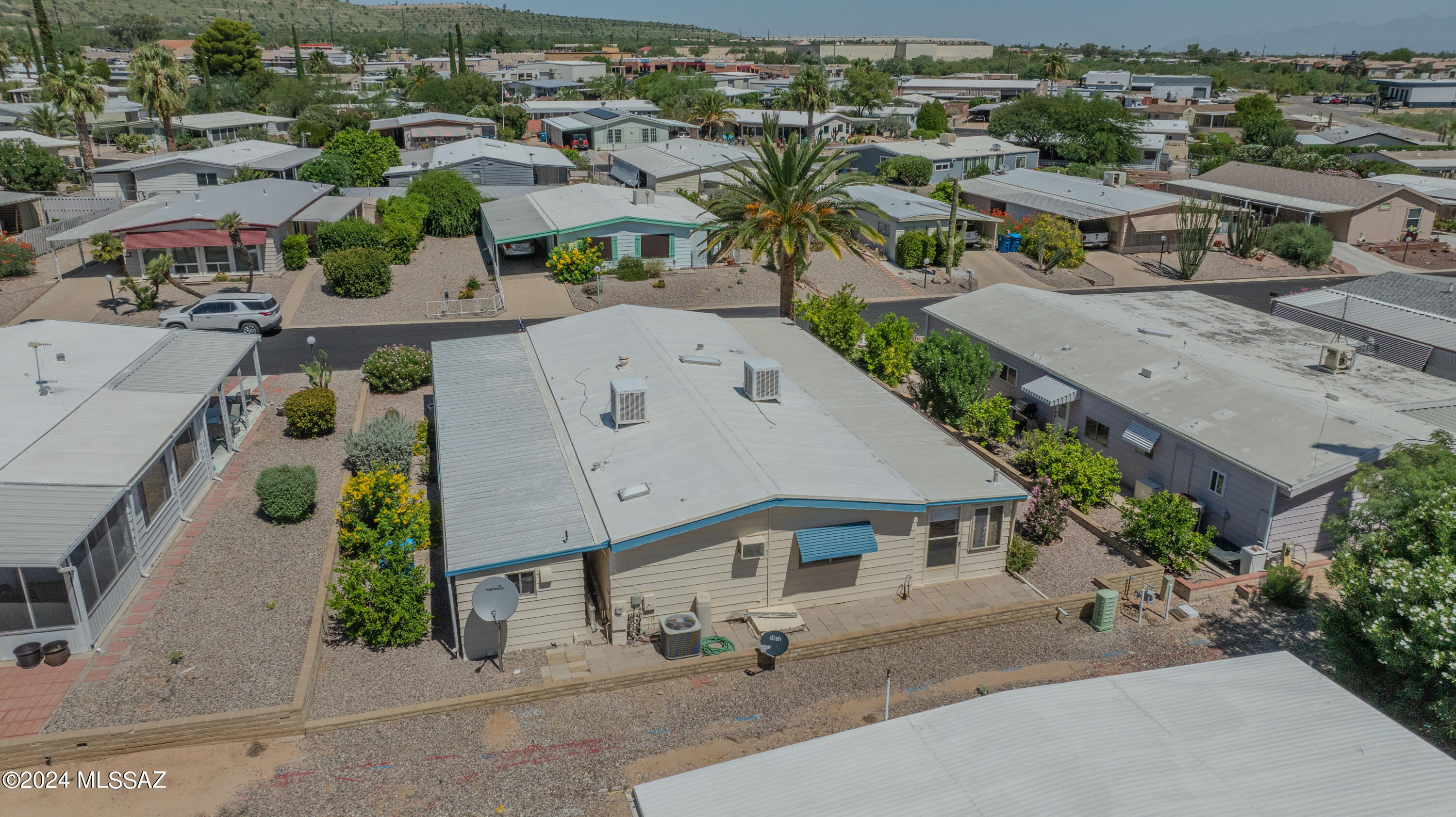 241 W Cumaro Drive