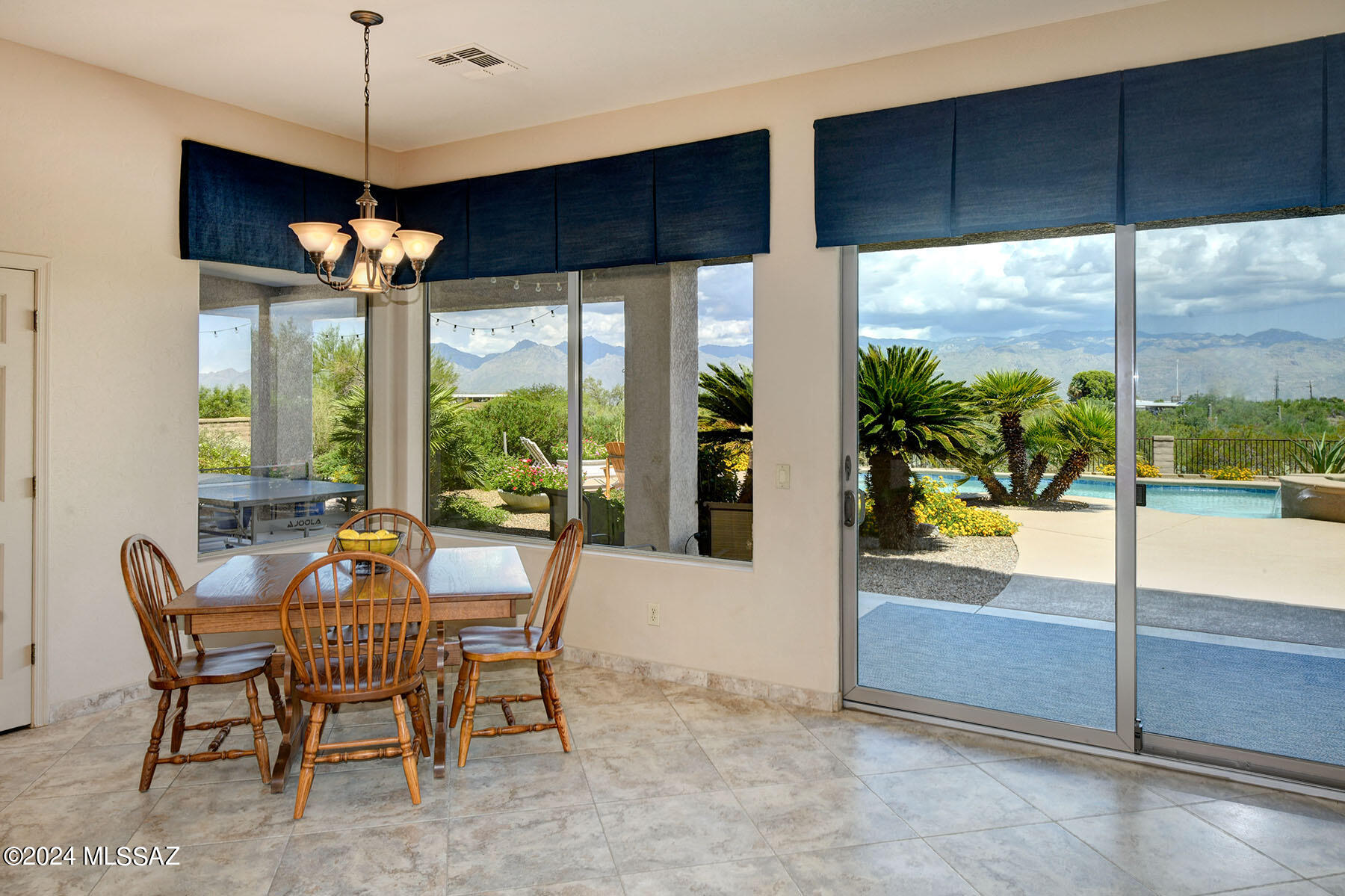 1626 S Bronze Morn Place