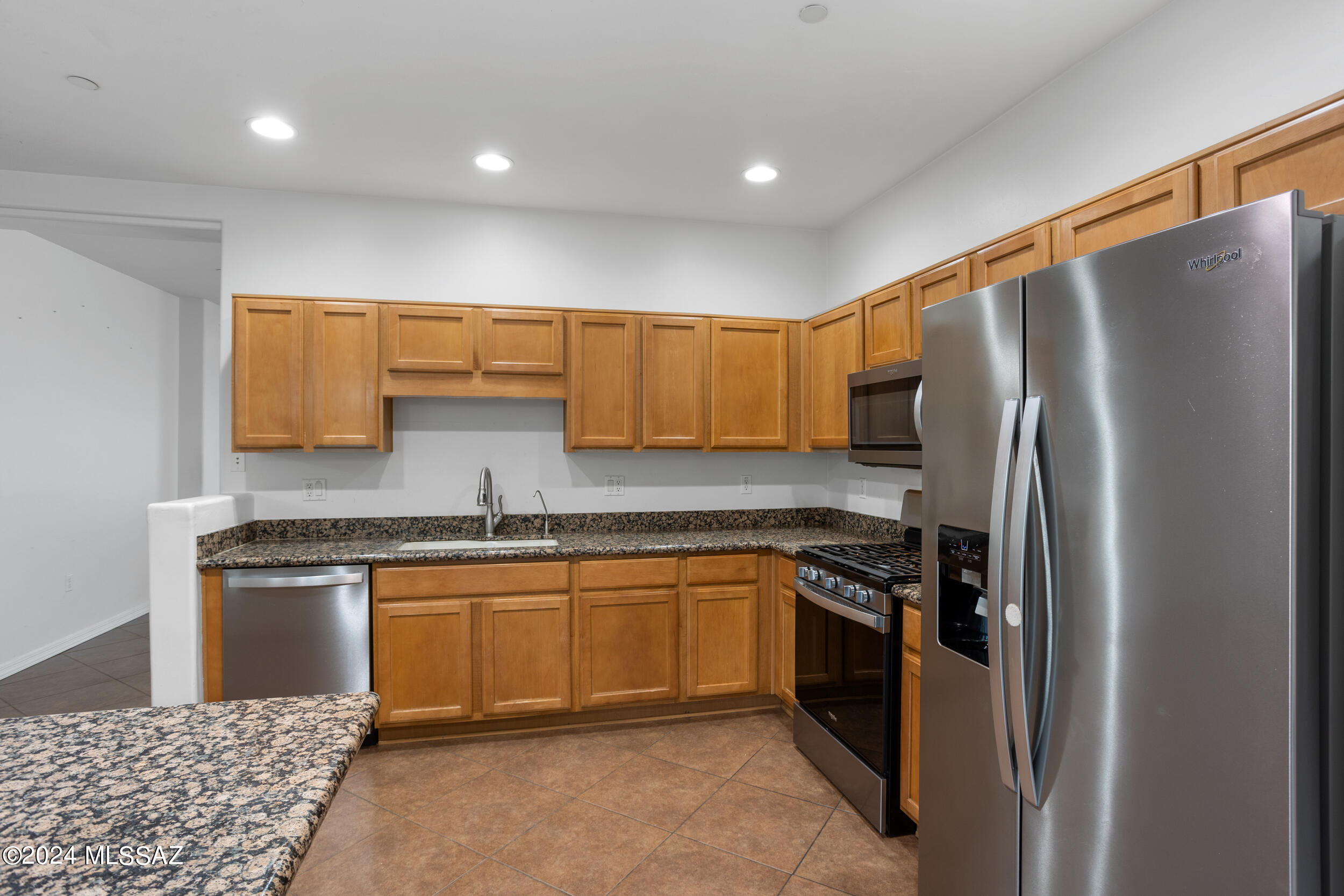 819 W Vuelta Granadina