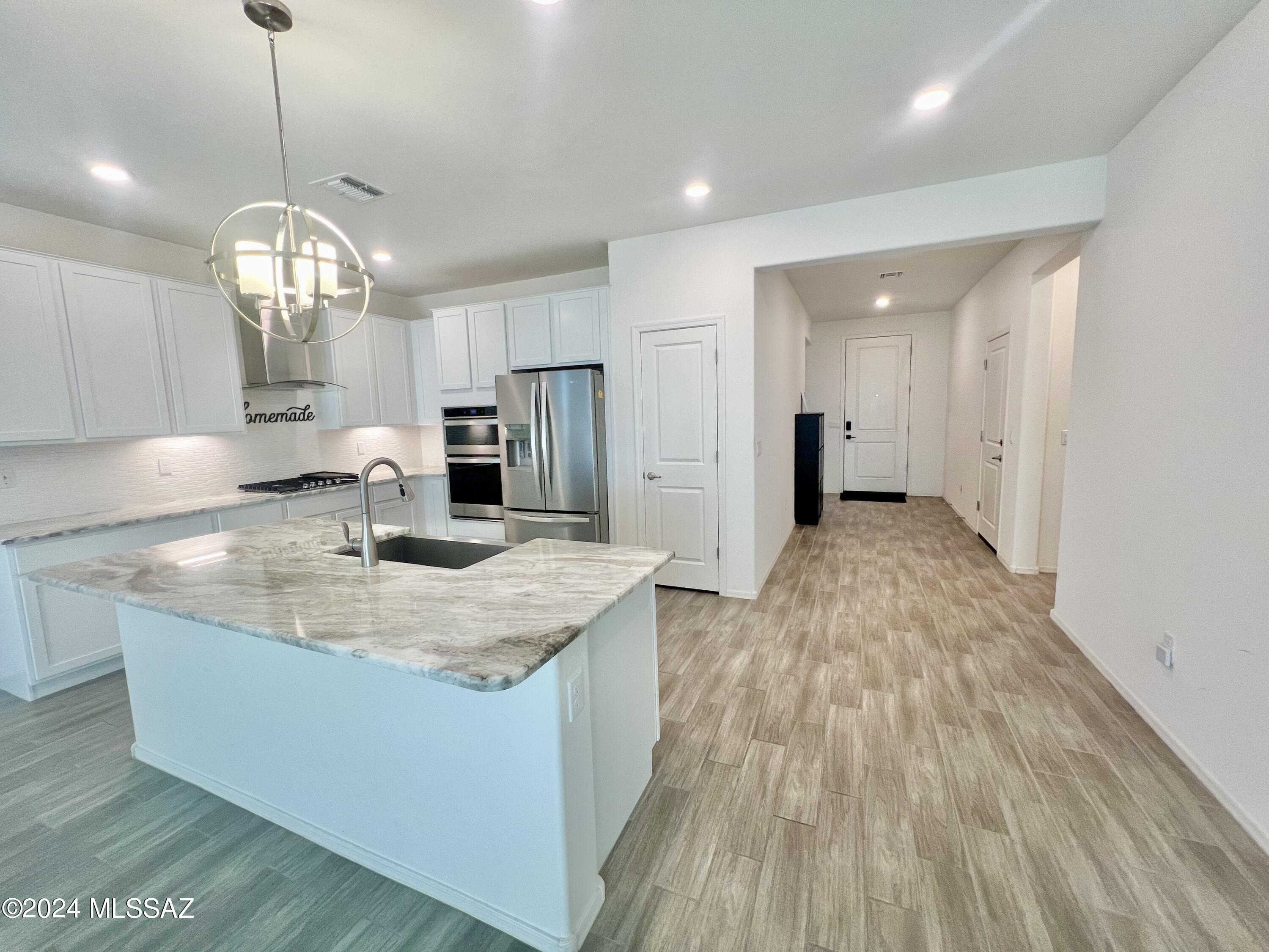 9073 N Thorny Preserve Loop
