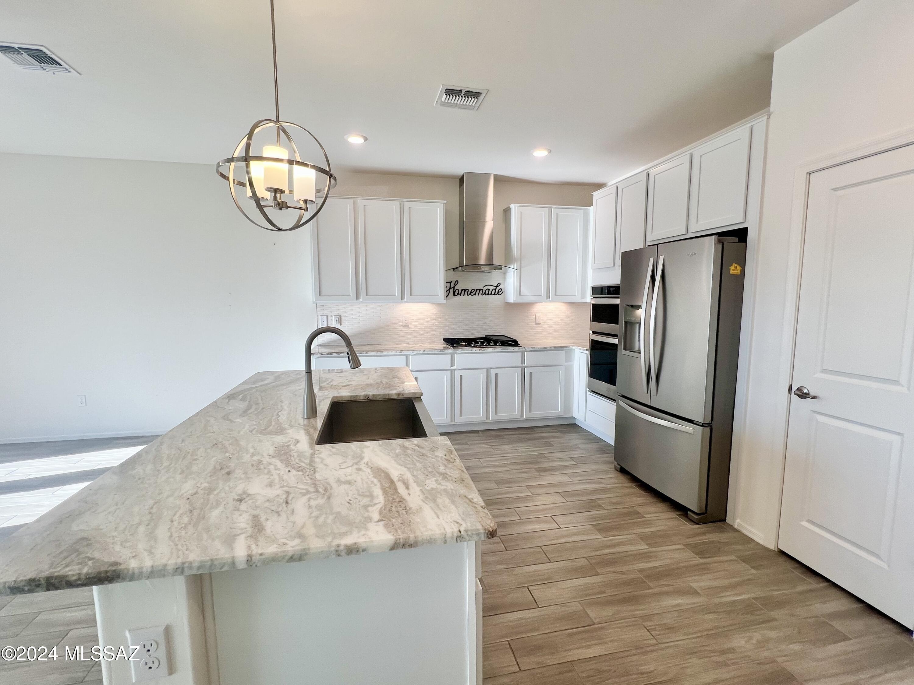 9073 N Thorny Preserve Loop