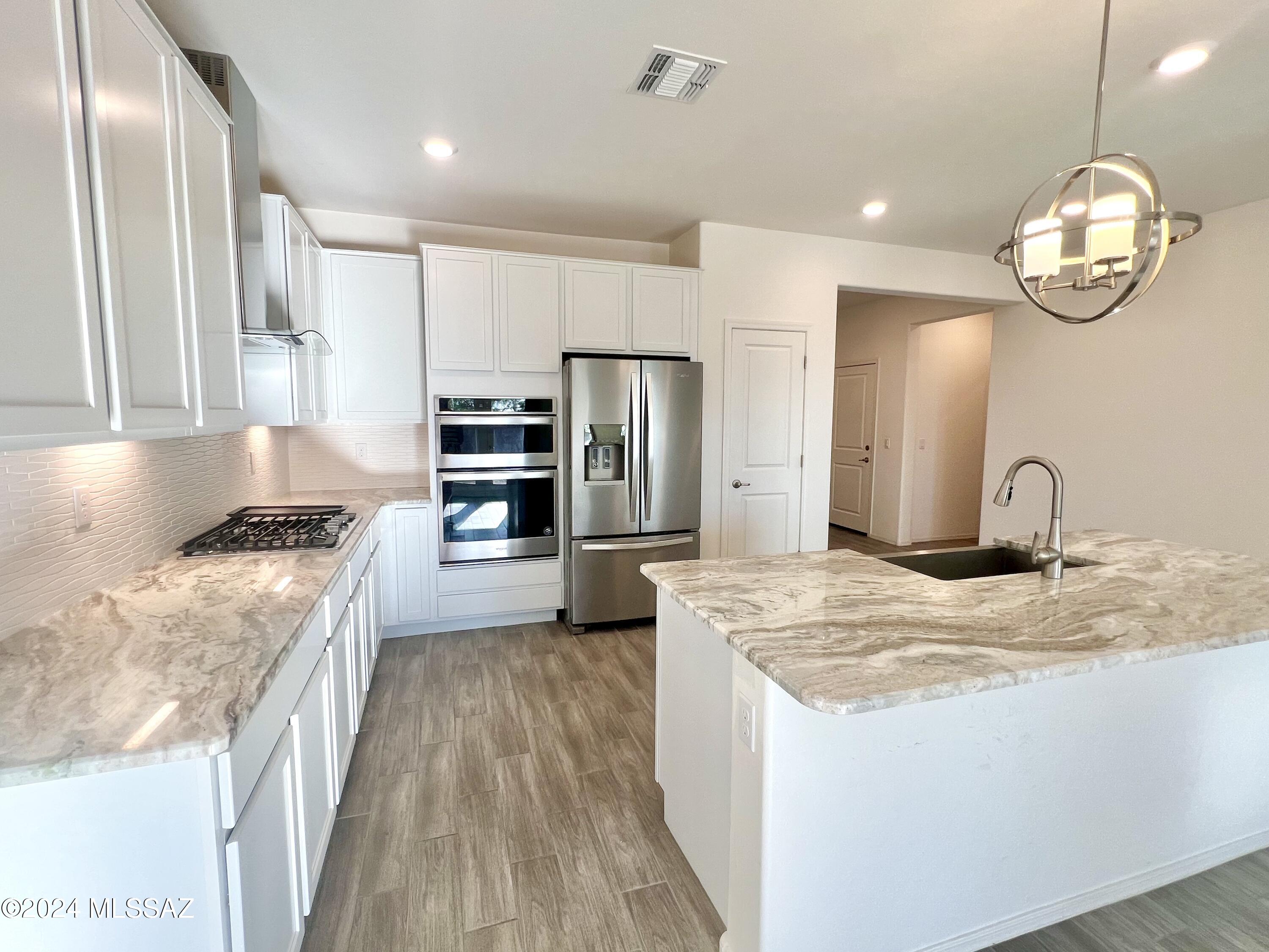 9073 N Thorny Preserve Loop