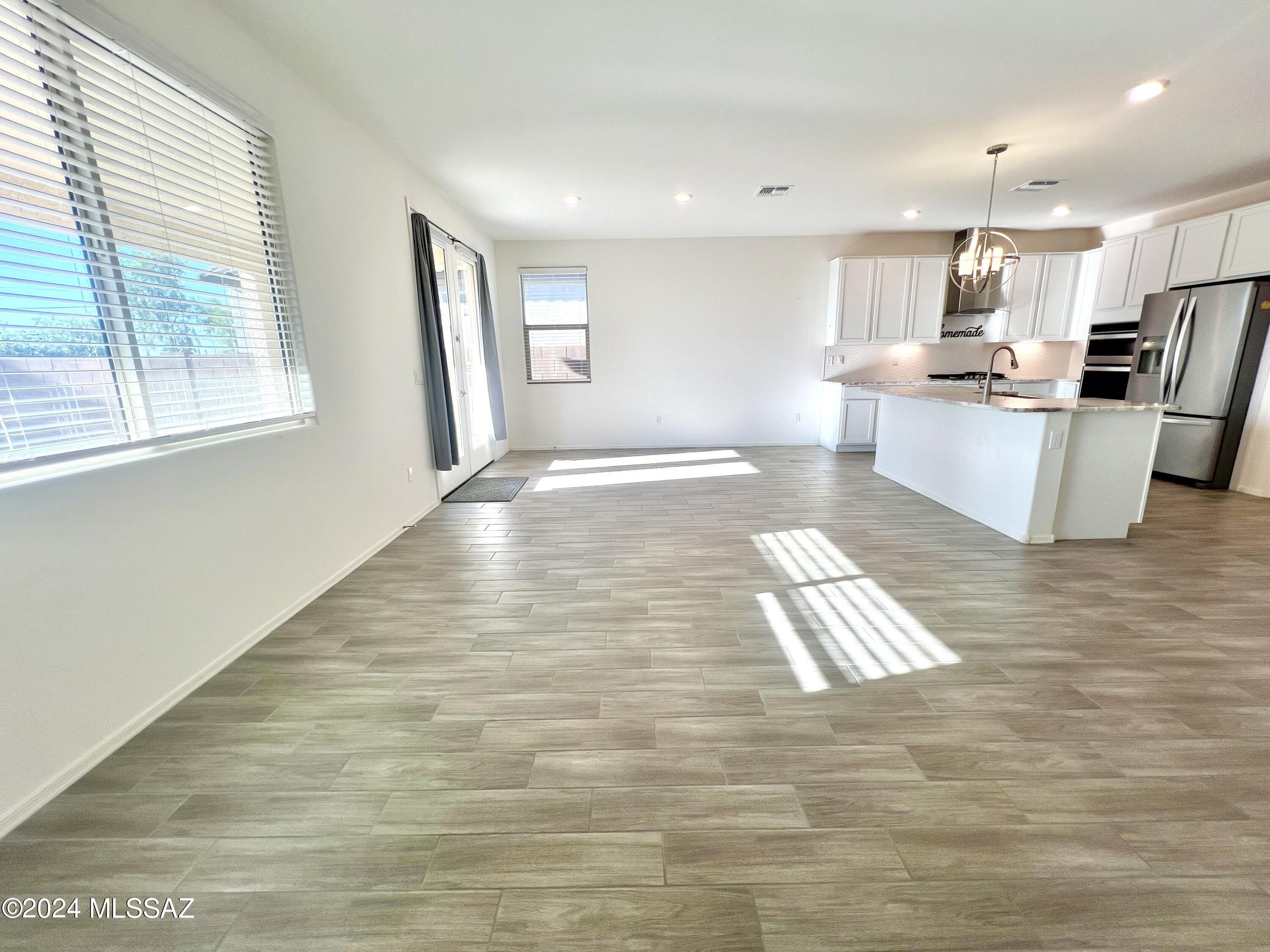 9073 N Thorny Preserve Loop