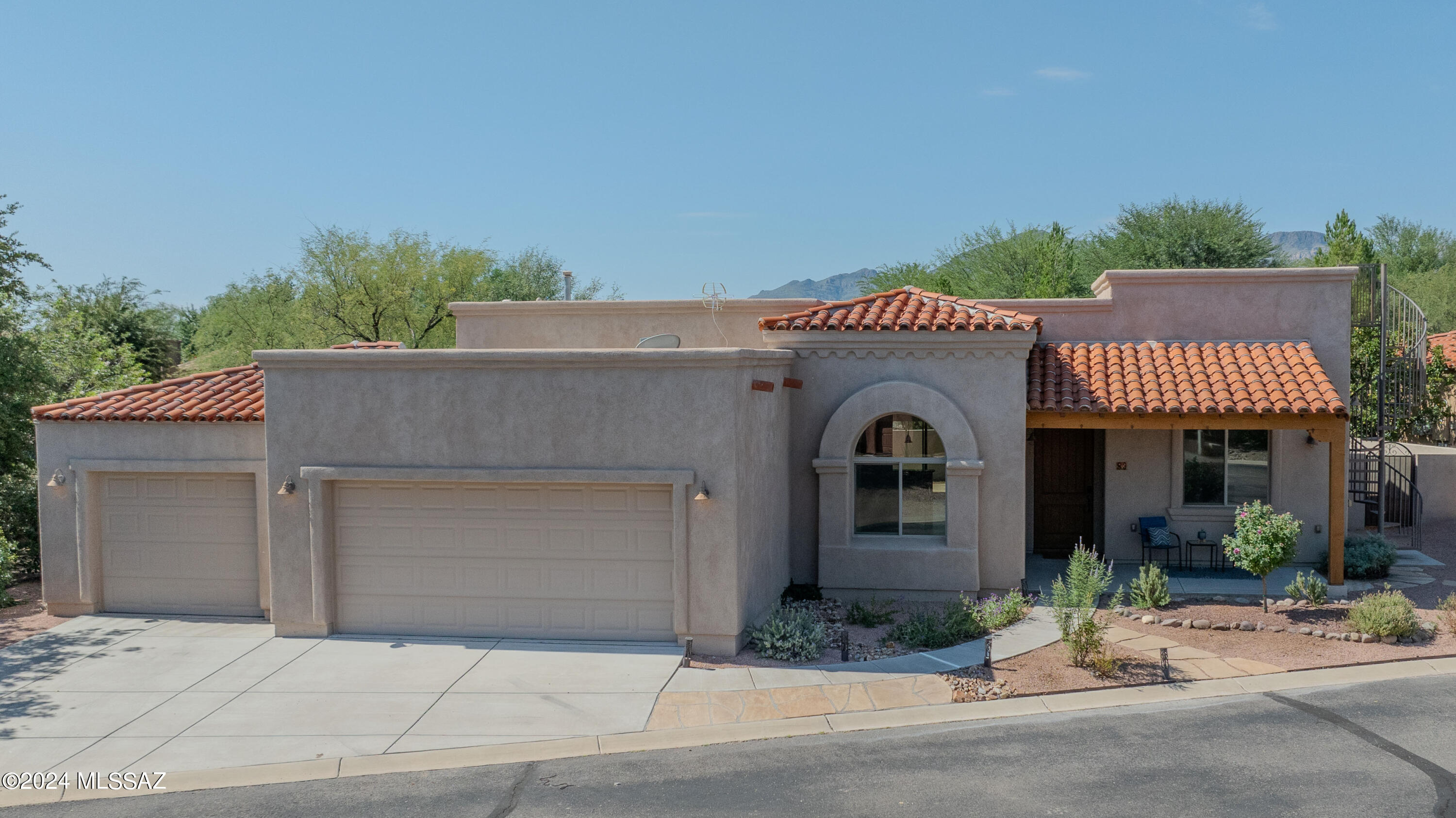 83 Avellana Court