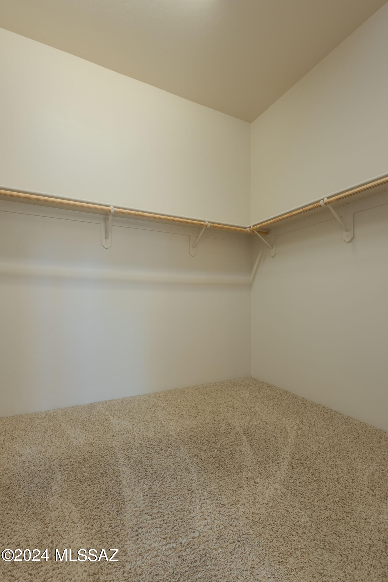 83 Avellana Court