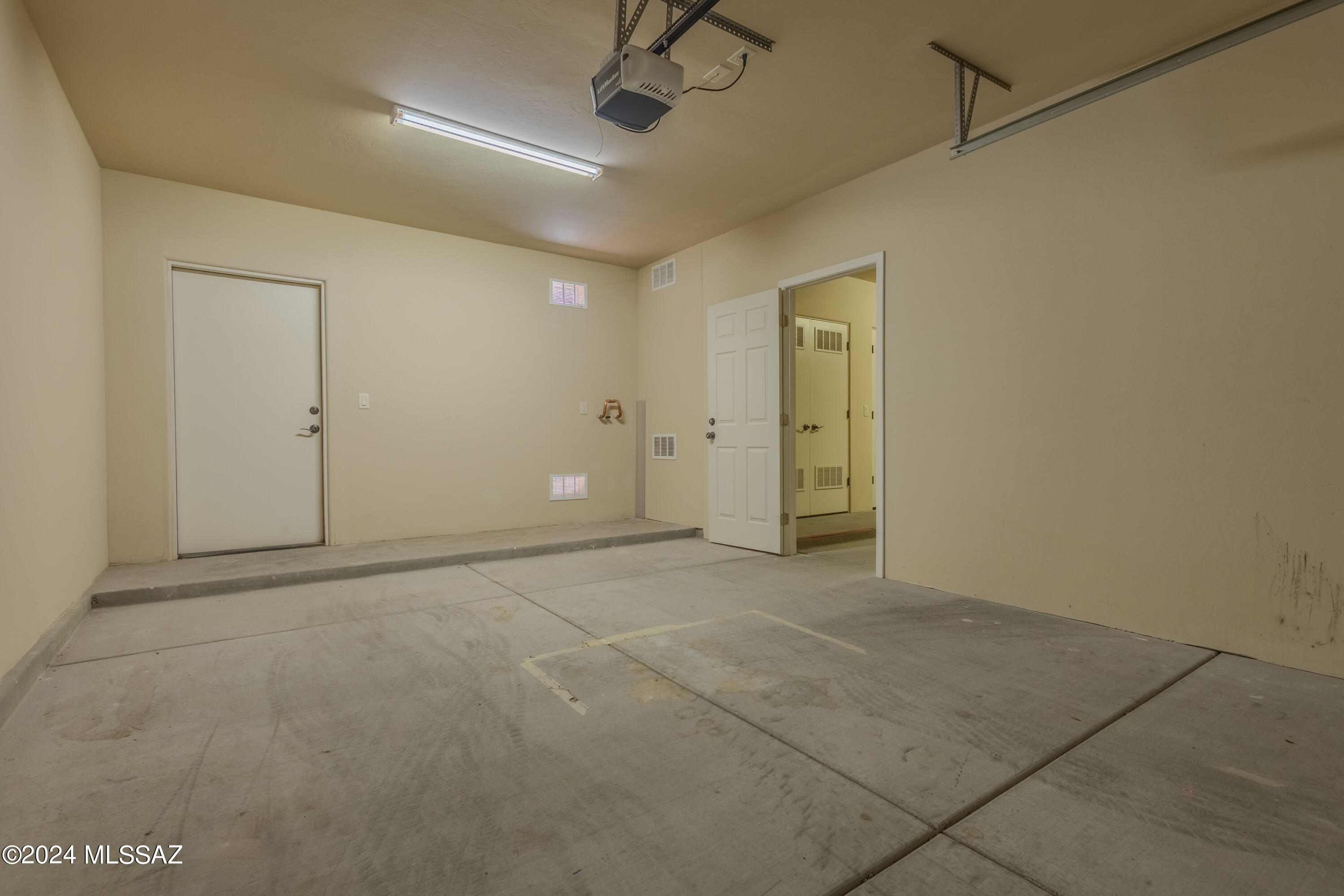 83 Avellana Court