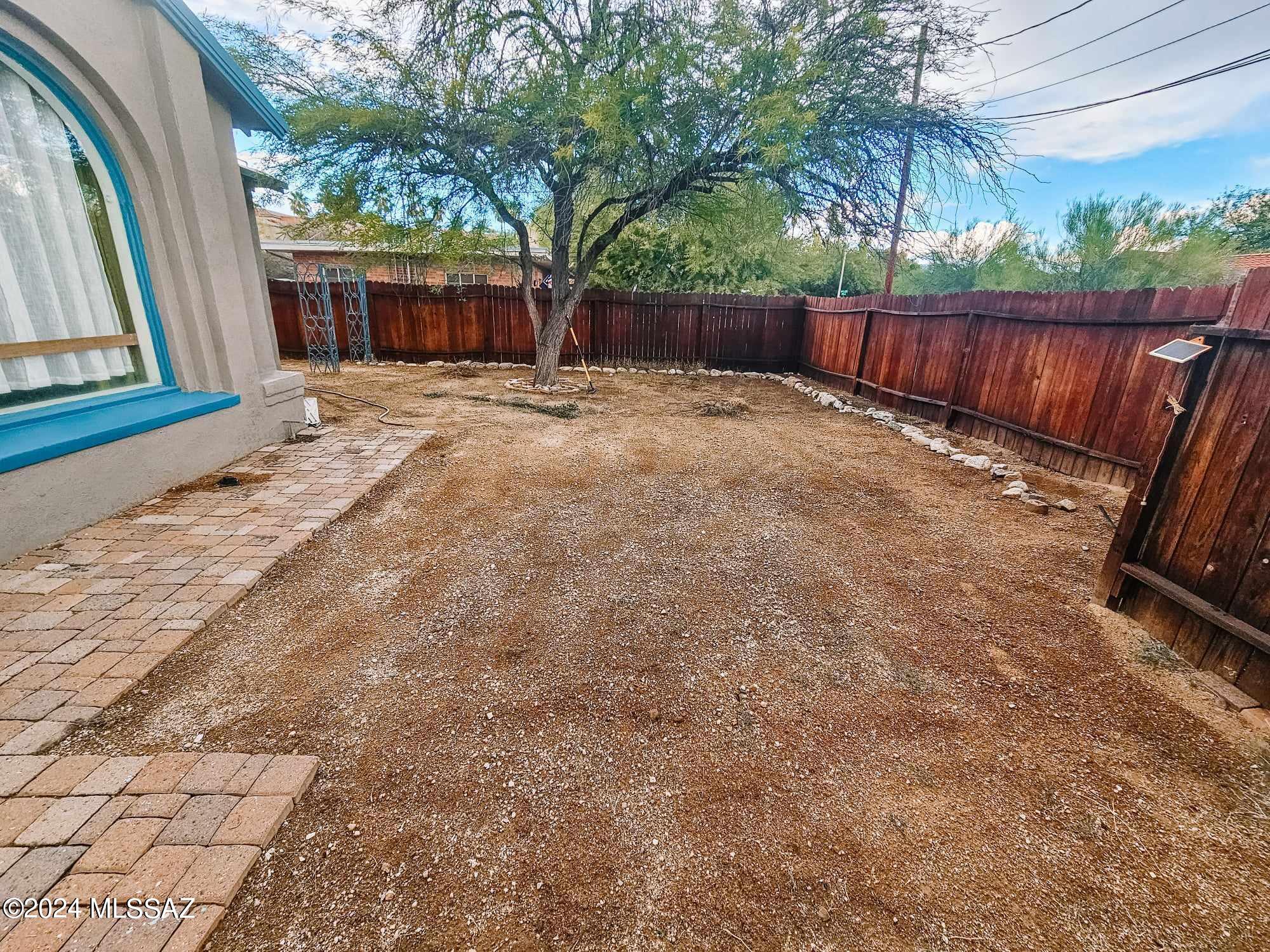 337 N Norris Avenue