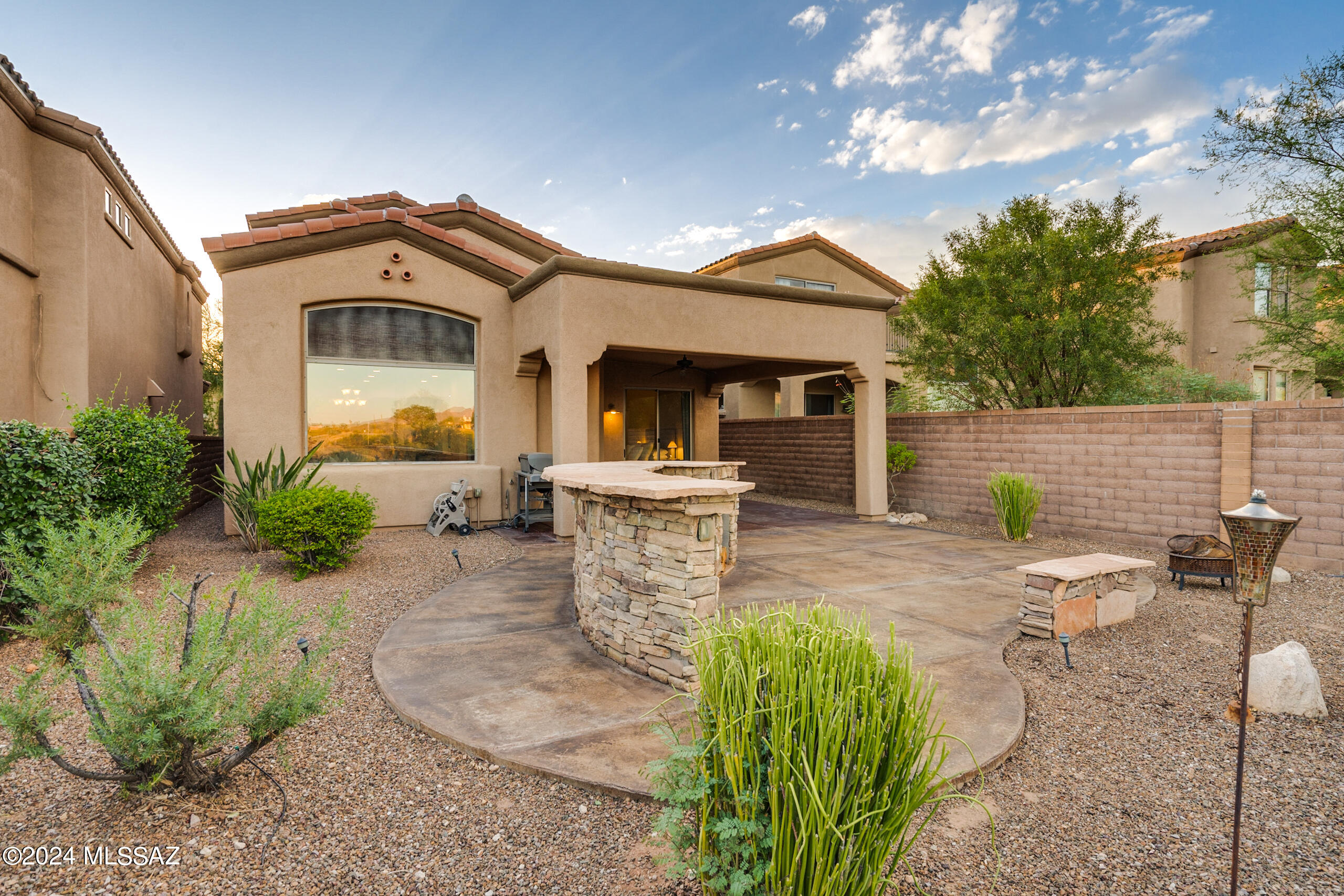 5784 N Loft Lane