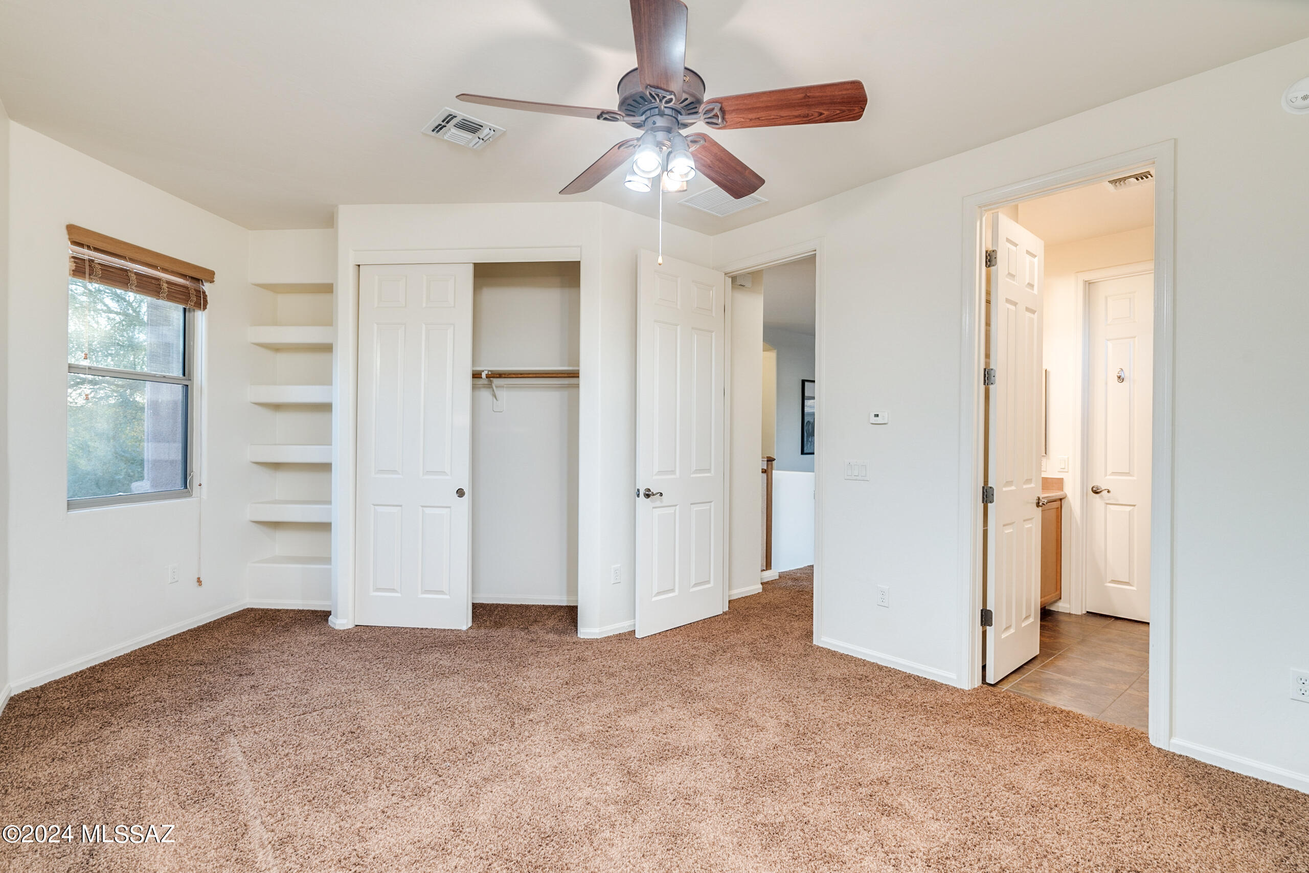 5784 N Loft Lane